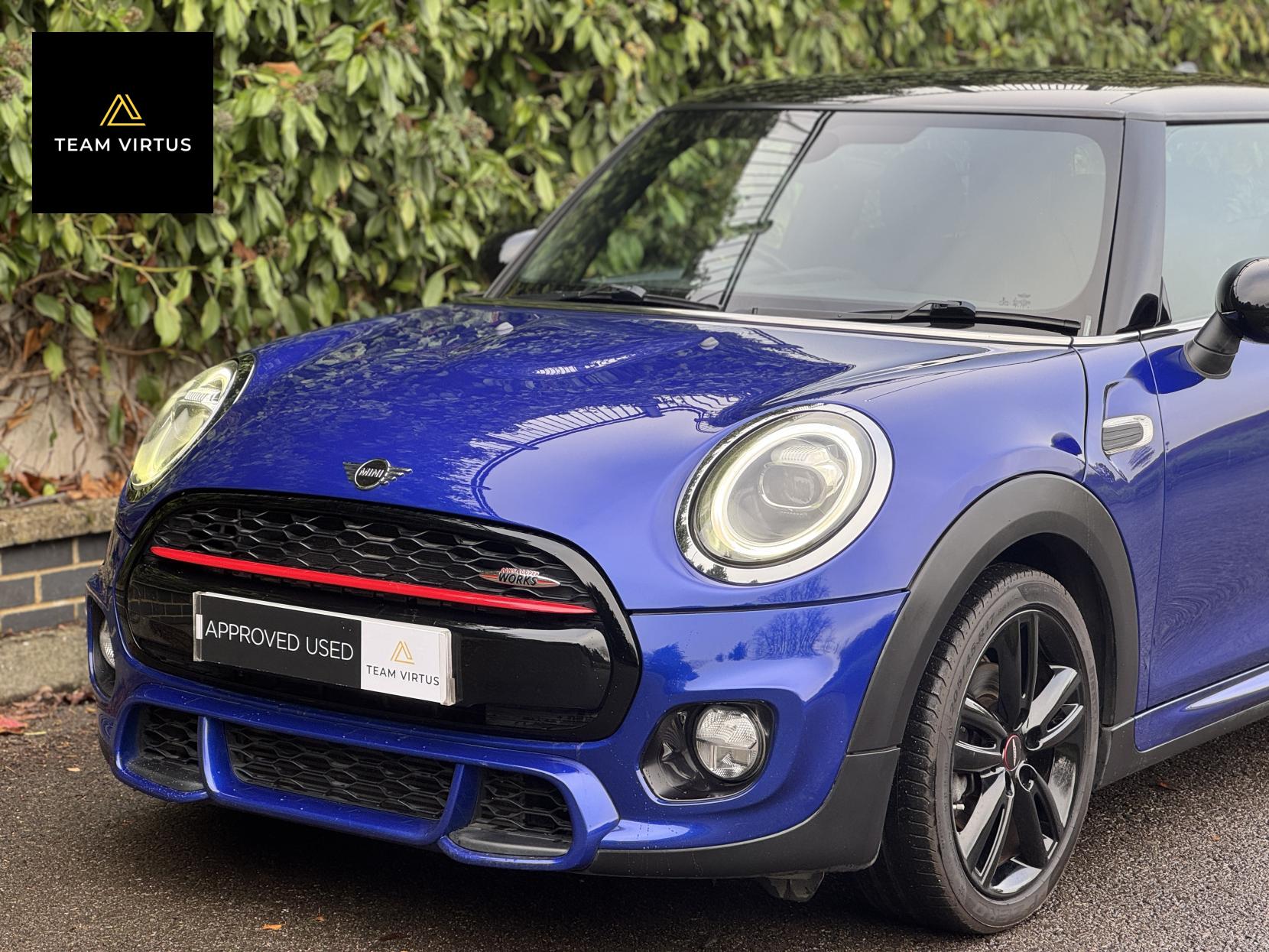 MINI Hatch 1.5 Cooper Sport Hatchback 3dr Petrol Manual Euro 6 (s/s) (136 ps)