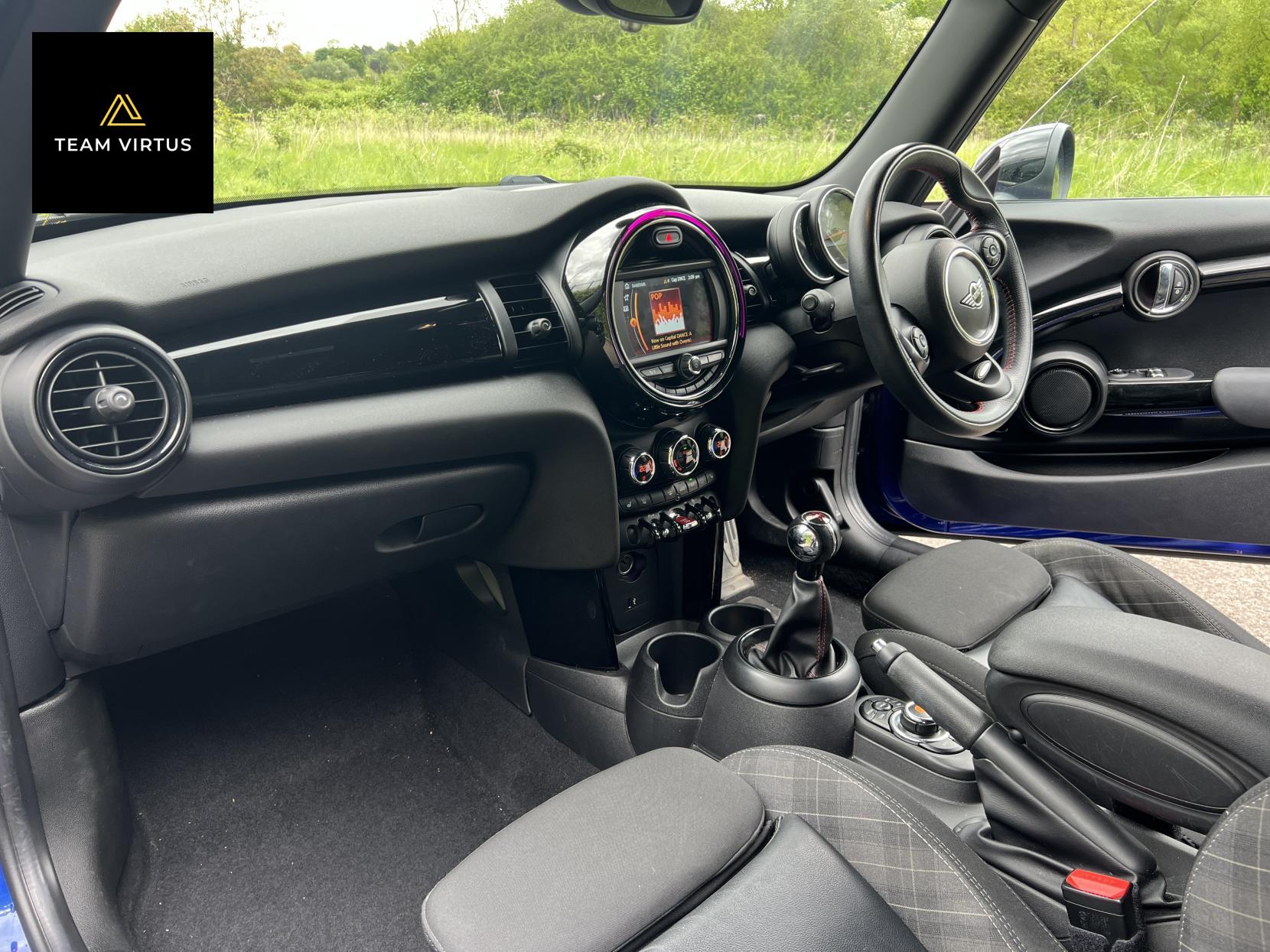 MINI Hatch 1.5 Cooper Sport Hatchback 3dr Petrol Manual Euro 6 (s/s) (136 ps)