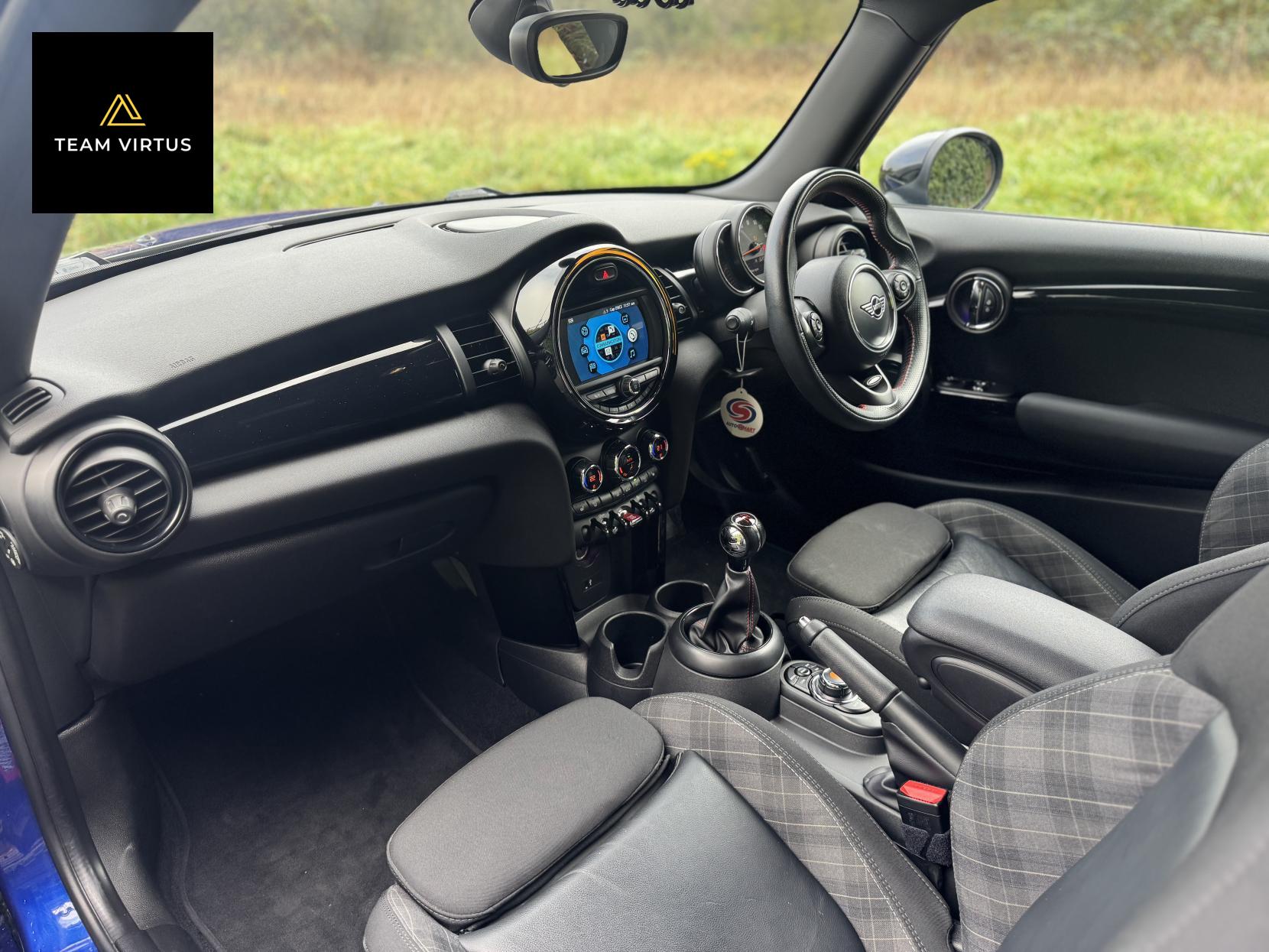 MINI Hatch 1.5 Cooper Sport Hatchback 3dr Petrol Manual Euro 6 (s/s) (136 ps)