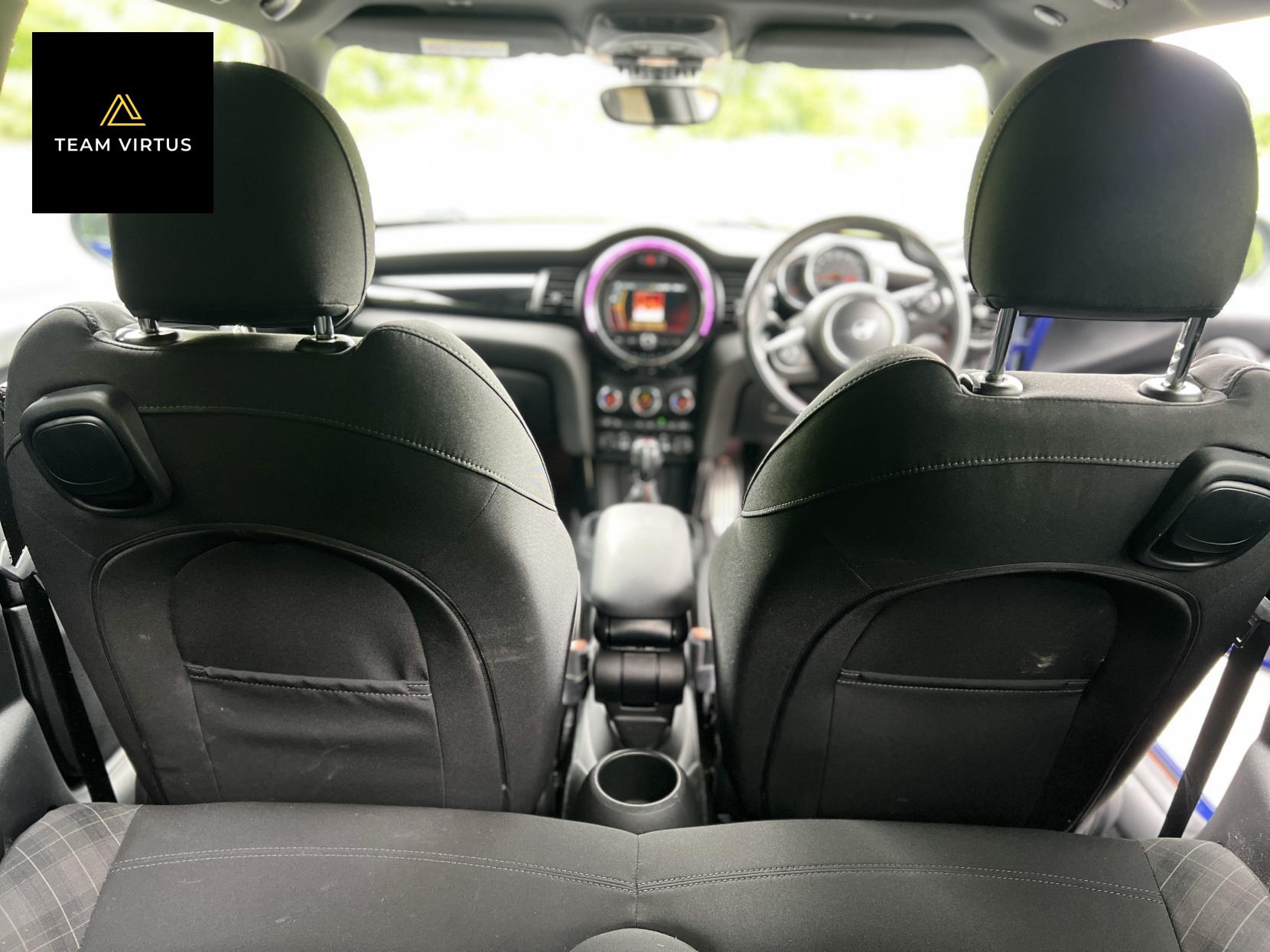 MINI Hatch 1.5 Cooper Sport Hatchback 3dr Petrol Manual Euro 6 (s/s) (136 ps)
