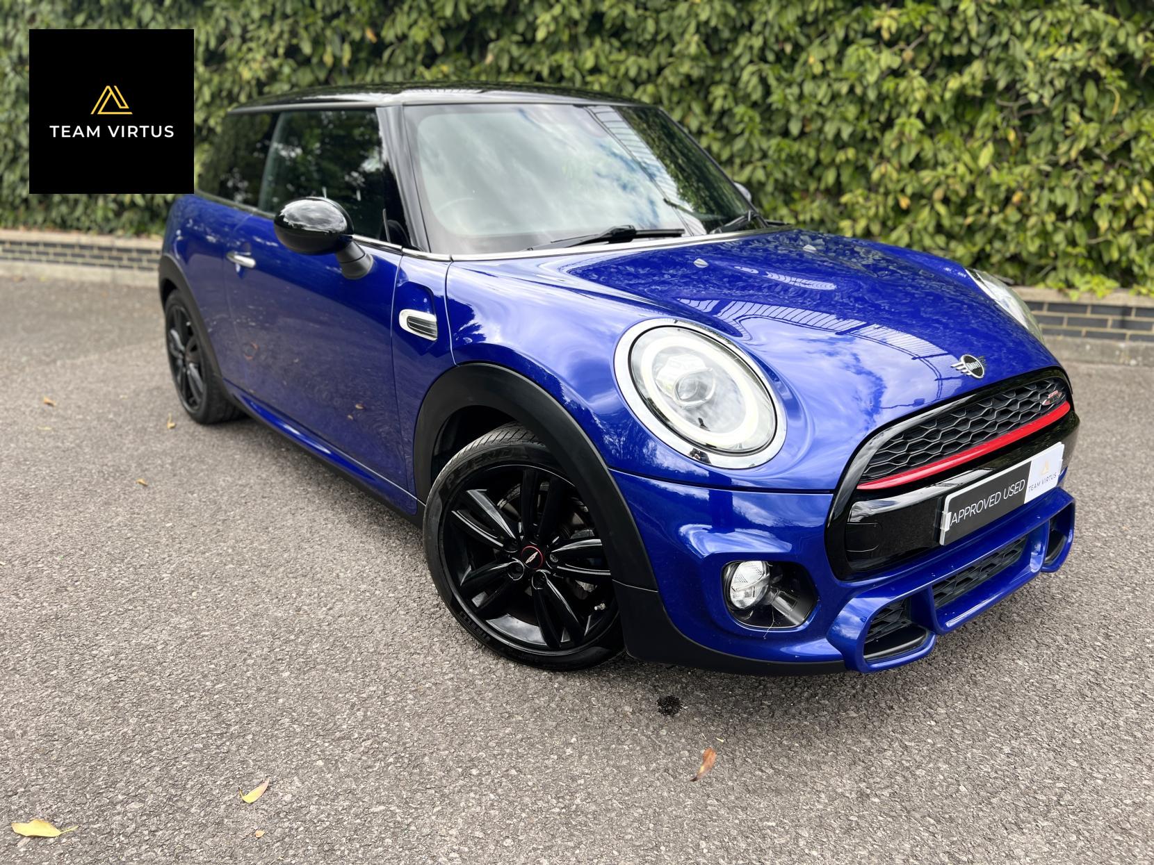 MINI Hatch 1.5 Cooper Sport Hatchback 3dr Petrol Manual Euro 6 (s/s) (136 ps)