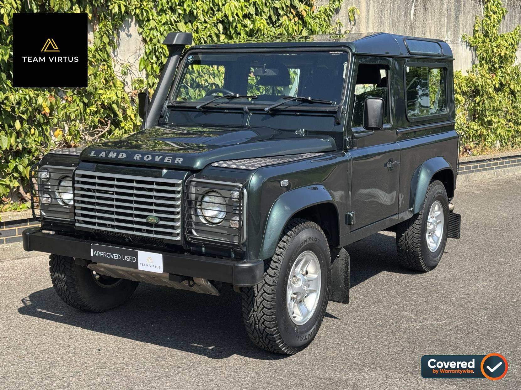 Land Rover Defender 90 2.4 TDCi XS SUV 3dr Diesel Manual 4WD SWB Euro 4 (122 bhp)
