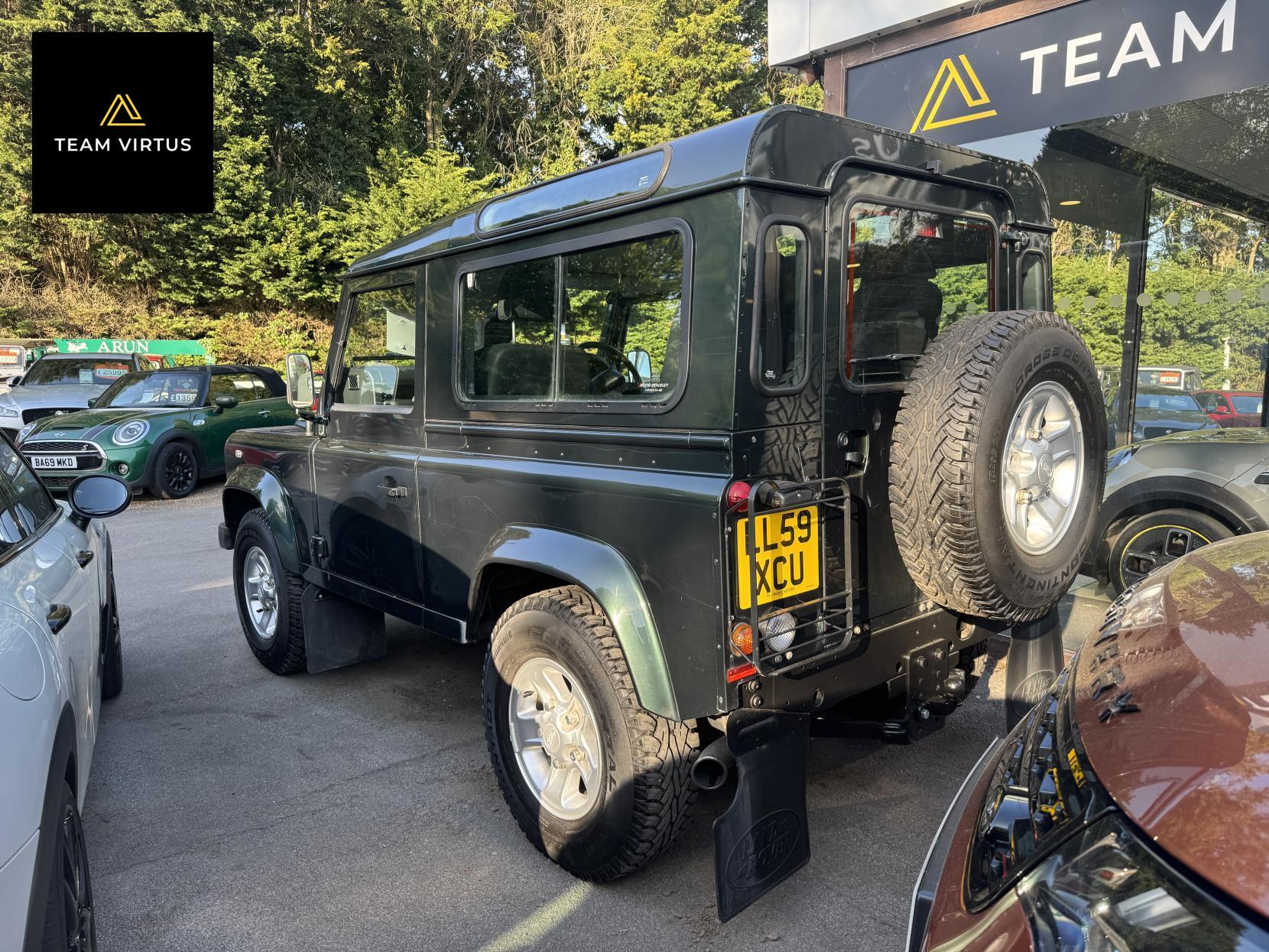 Land Rover Defender 90 2.4 TDCi XS SUV 3dr Diesel Manual 4WD SWB Euro 4 (122 bhp)