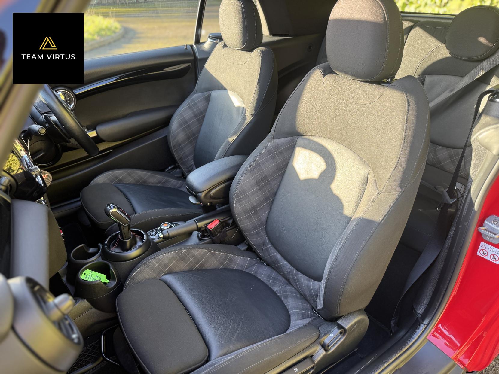 MINI Convertible 2.0 Cooper S Convertible 2dr Petrol Steptronic Euro 6 (s/s) (192 ps)