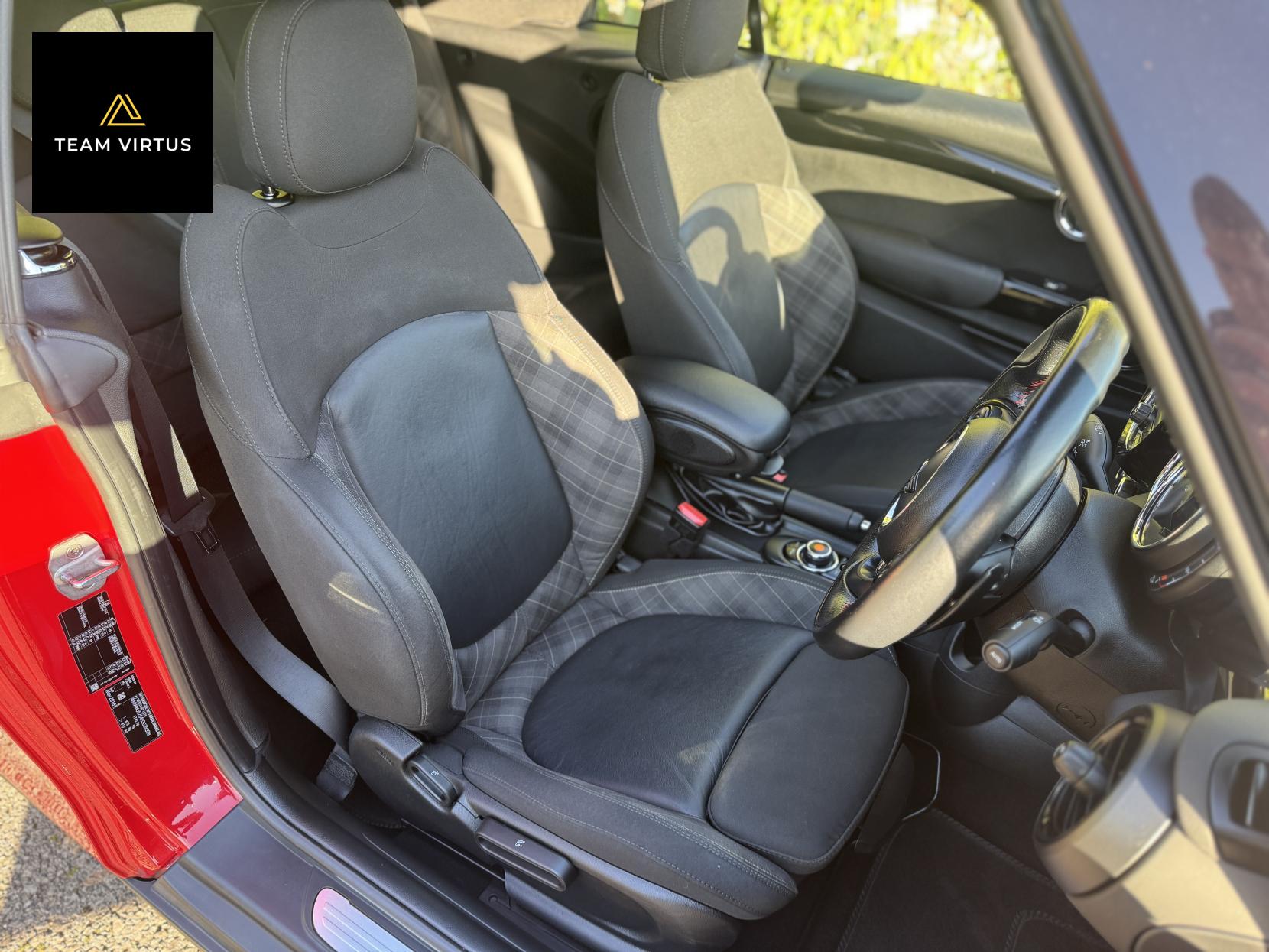 MINI Convertible 2.0 Cooper S Convertible 2dr Petrol Steptronic Euro 6 (s/s) (192 ps)