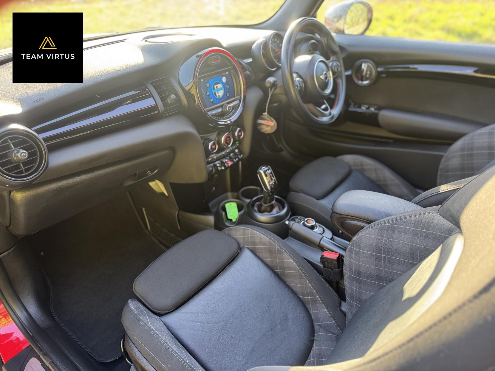 MINI Convertible 2.0 Cooper S Convertible 2dr Petrol Steptronic Euro 6 (s/s) (192 ps)