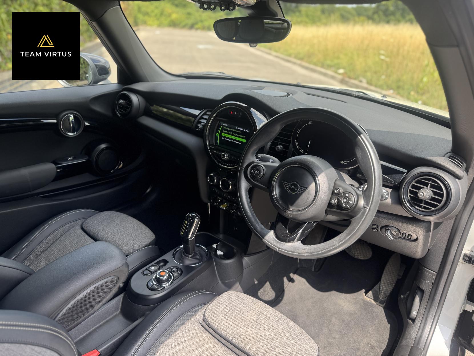 MINI Electric Hatch Cooper SE 32.6kWh Level 2 Hatchback 3dr Electric Auto (184 ps)