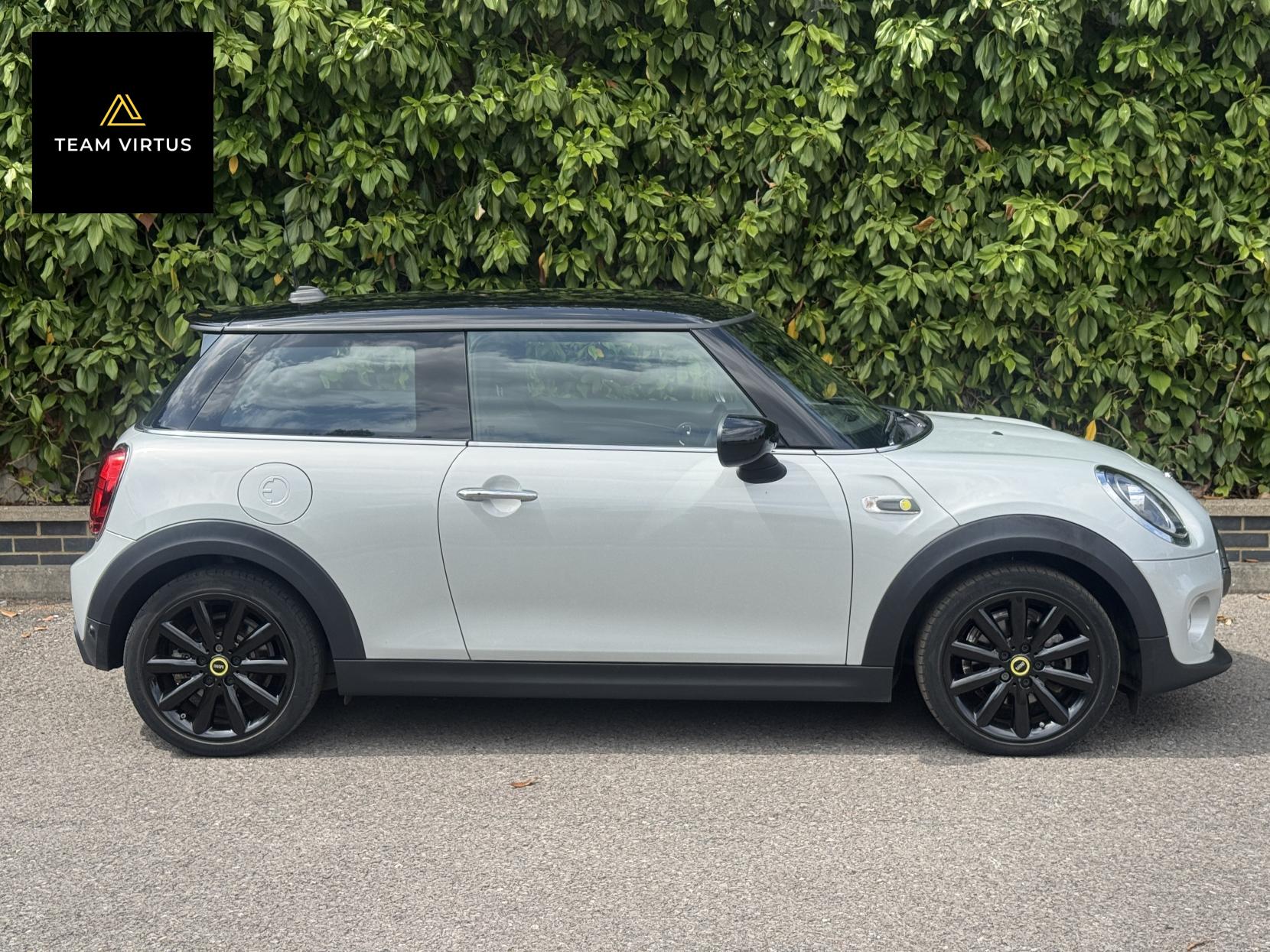 MINI Electric Hatch Cooper SE 32.6kWh Level 2 Hatchback 3dr Electric Auto (184 ps)