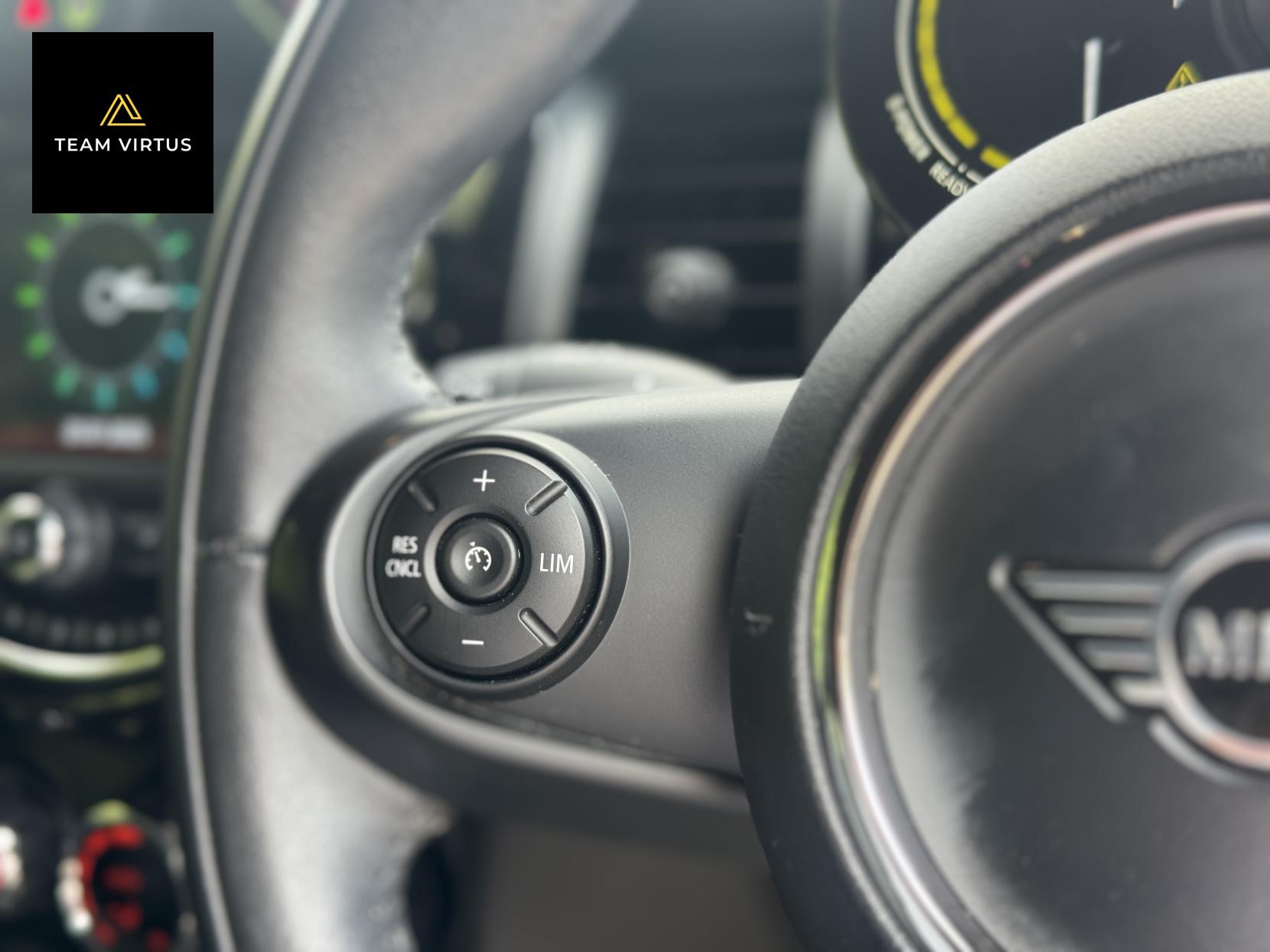 MINI Electric Hatch Cooper SE 32.6kWh Level 2 Hatchback 3dr Electric Auto (184 ps)