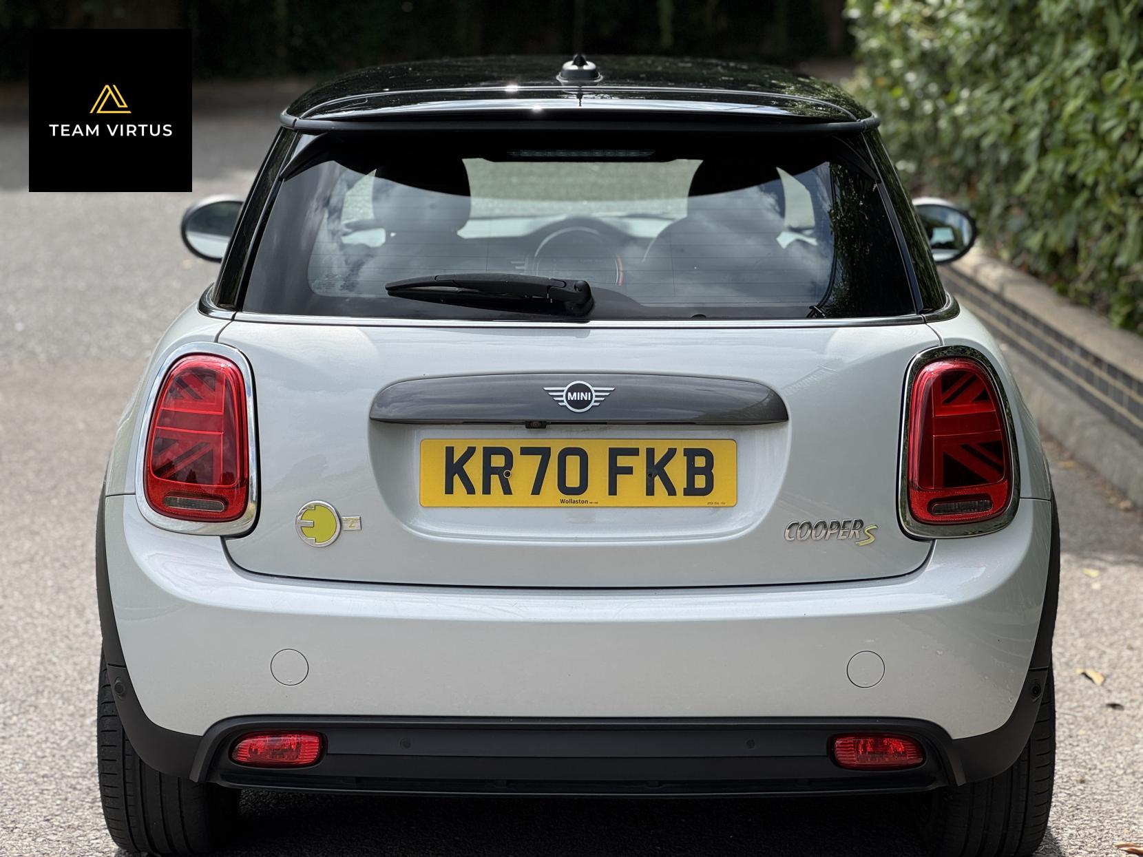 MINI Electric Hatch Cooper SE 32.6kWh Level 2 Hatchback 3dr Electric Auto (184 ps)