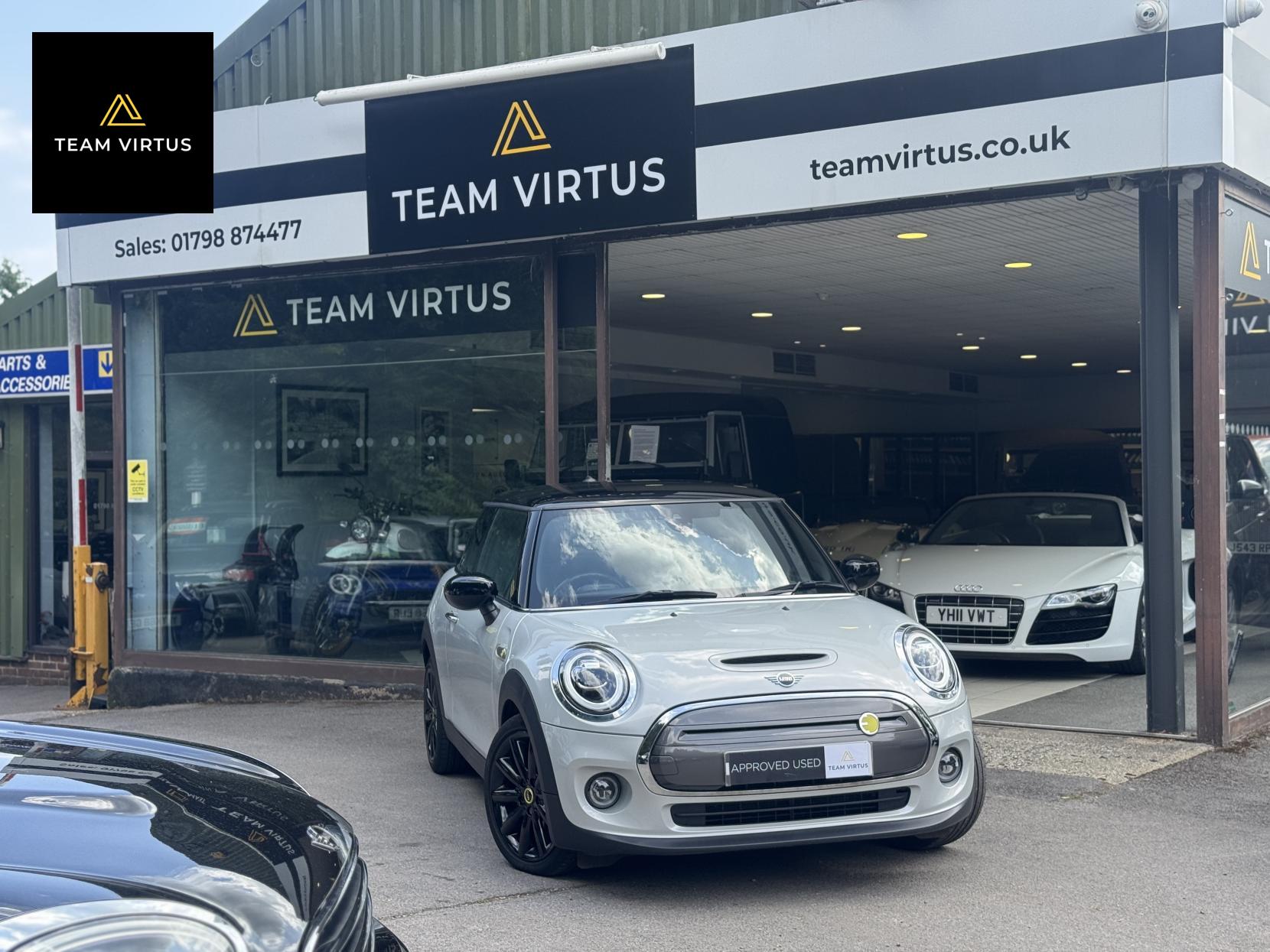 MINI Electric Hatch Cooper SE 32.6kWh Level 2 Hatchback 3dr Electric Auto (184 ps)