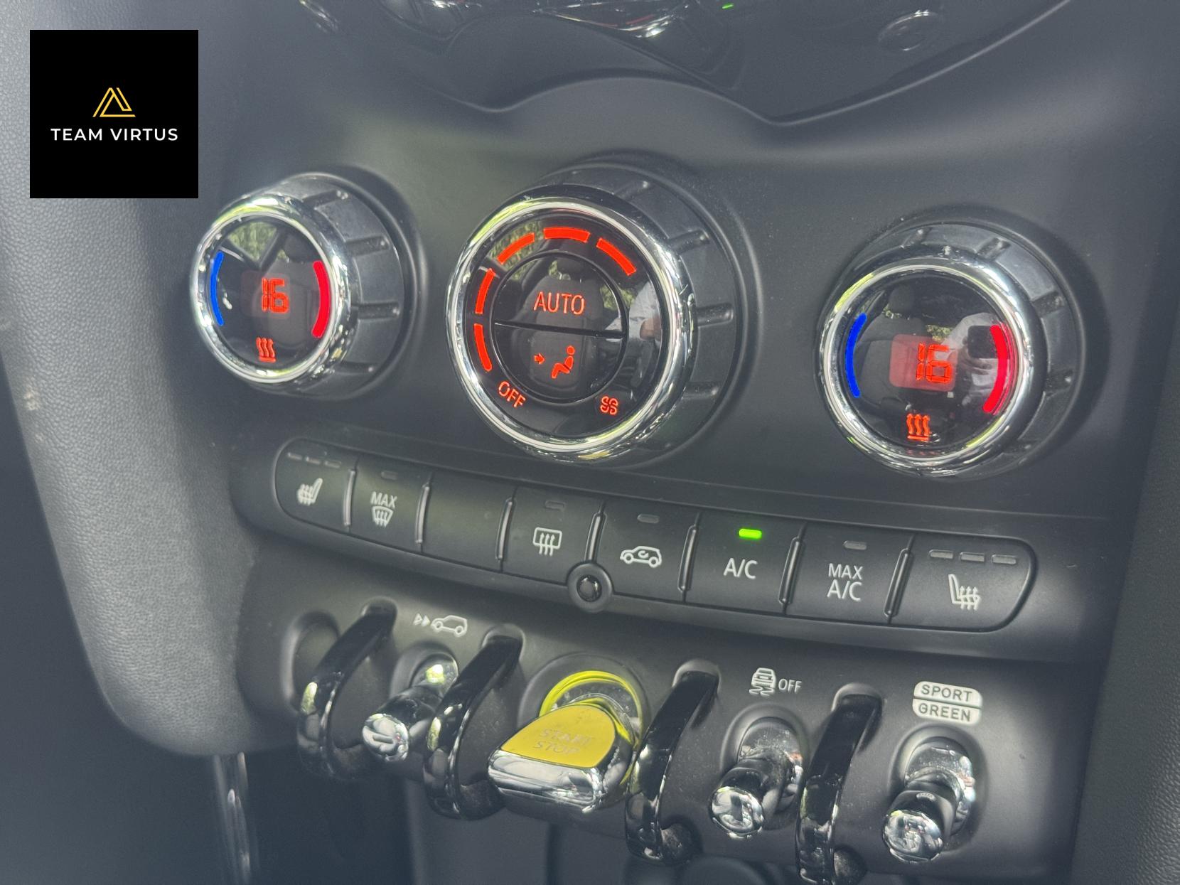 MINI Electric Hatch Cooper SE 32.6kWh Level 2 Hatchback 3dr Electric Auto (184 ps)