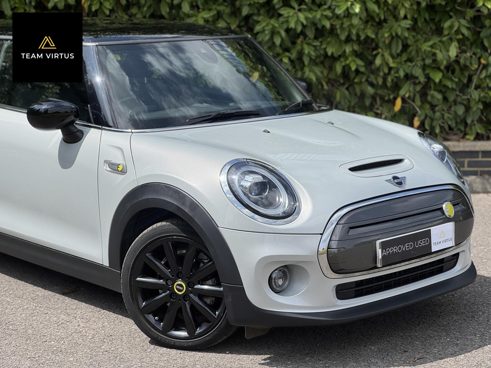 MINI Electric Hatch Cooper SE 32.6kWh Level 2 Hatchback 3dr Electric Auto (184 ps)