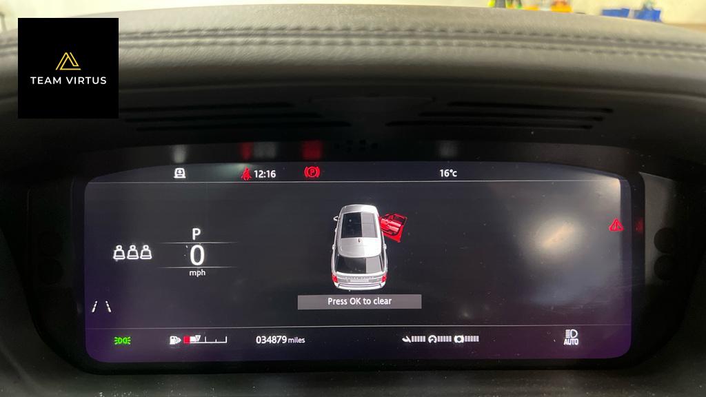 Land Rover Range Rover 3.0 SD V6 Vogue SUV 5dr Diesel Auto 4WD Euro 6 (s/s) (275 ps)