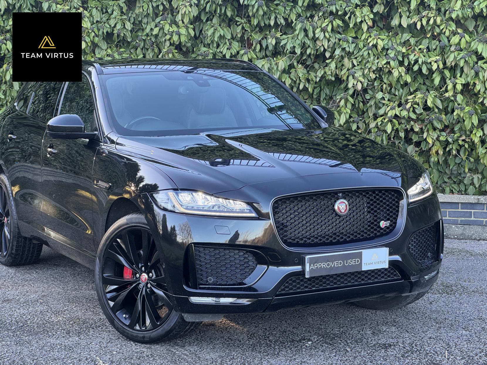 Jaguar F-PACE 3.0 V6 S SUV 5dr Petrol Auto AWD Euro 6 (s/s) (380 ps)