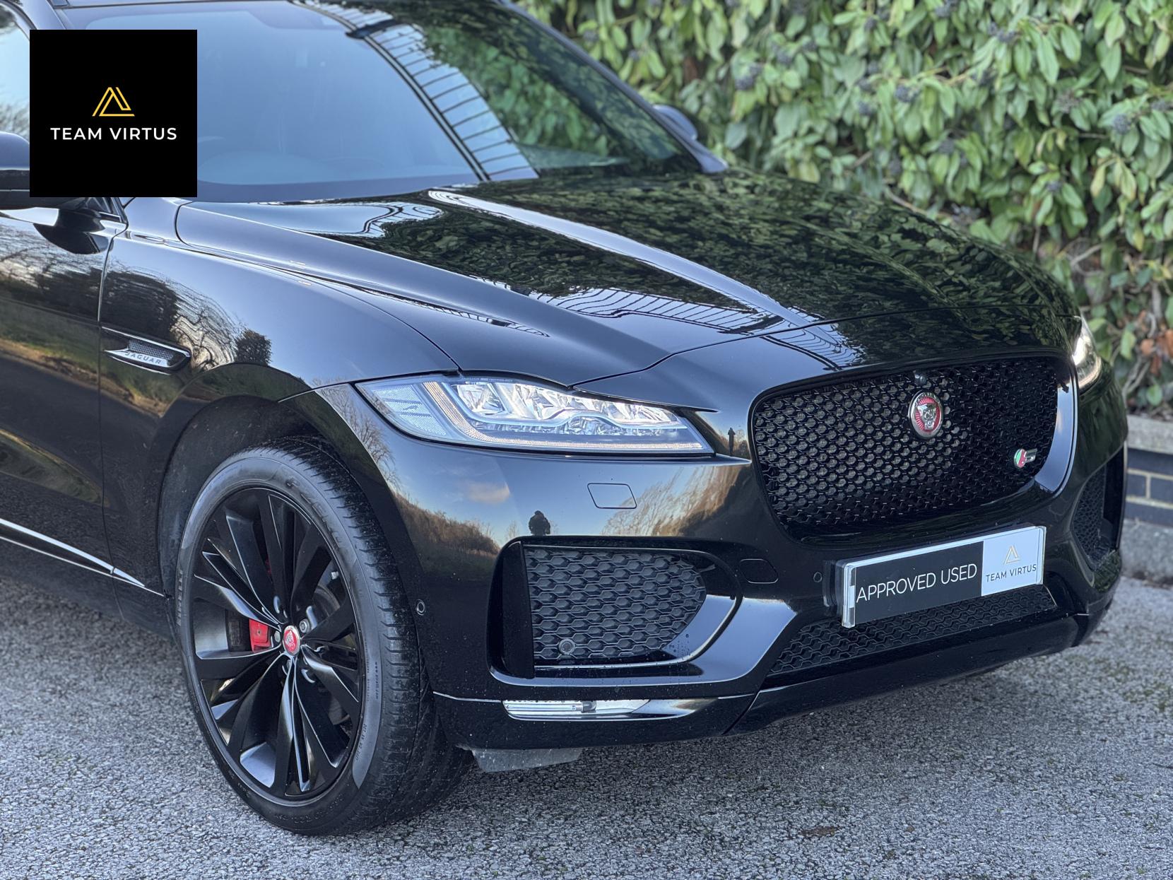 Jaguar F-PACE 3.0 V6 S SUV 5dr Petrol Auto AWD Euro 6 (s/s) (380 ps)