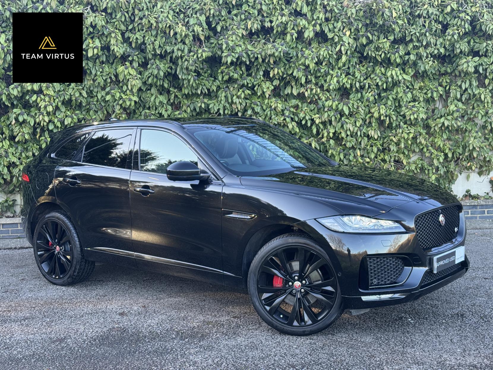 Jaguar F-PACE 3.0 V6 S SUV 5dr Petrol Auto AWD Euro 6 (s/s) (380 ps)