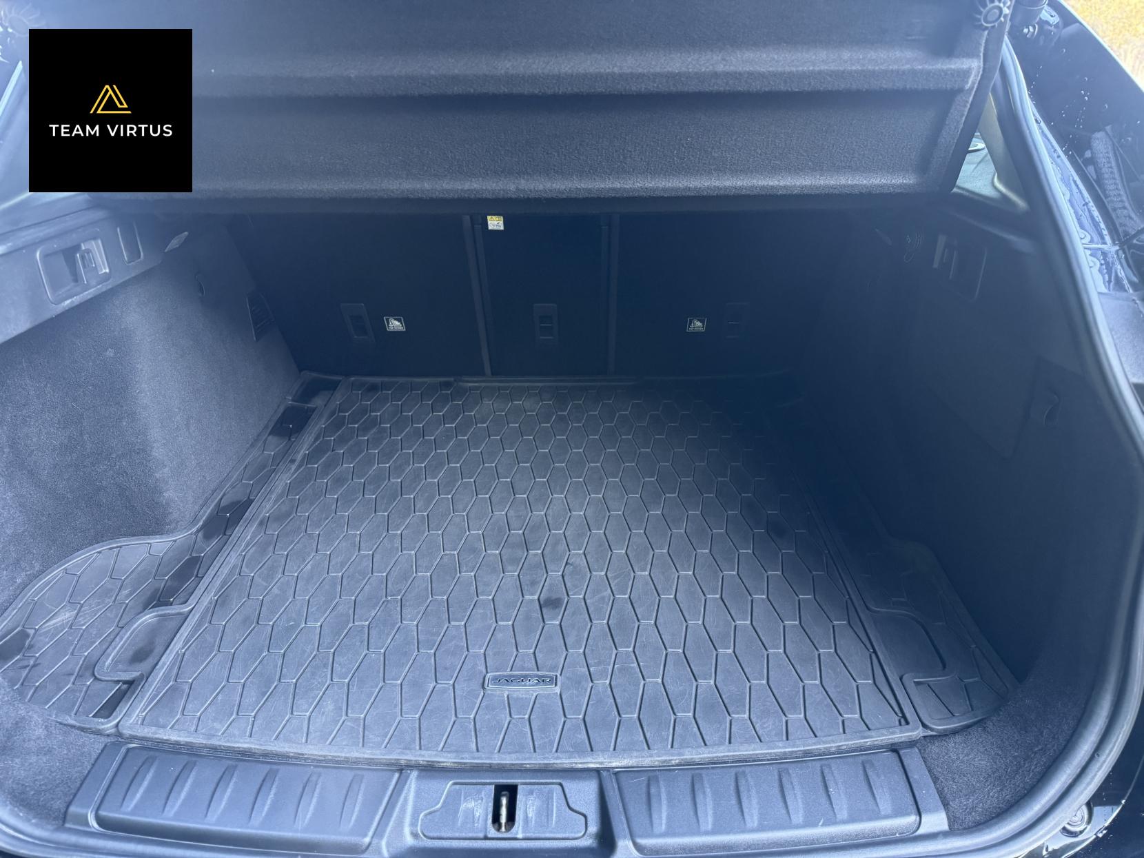 Jaguar F-PACE 3.0 V6 S SUV 5dr Petrol Auto AWD Euro 6 (s/s) (380 ps)