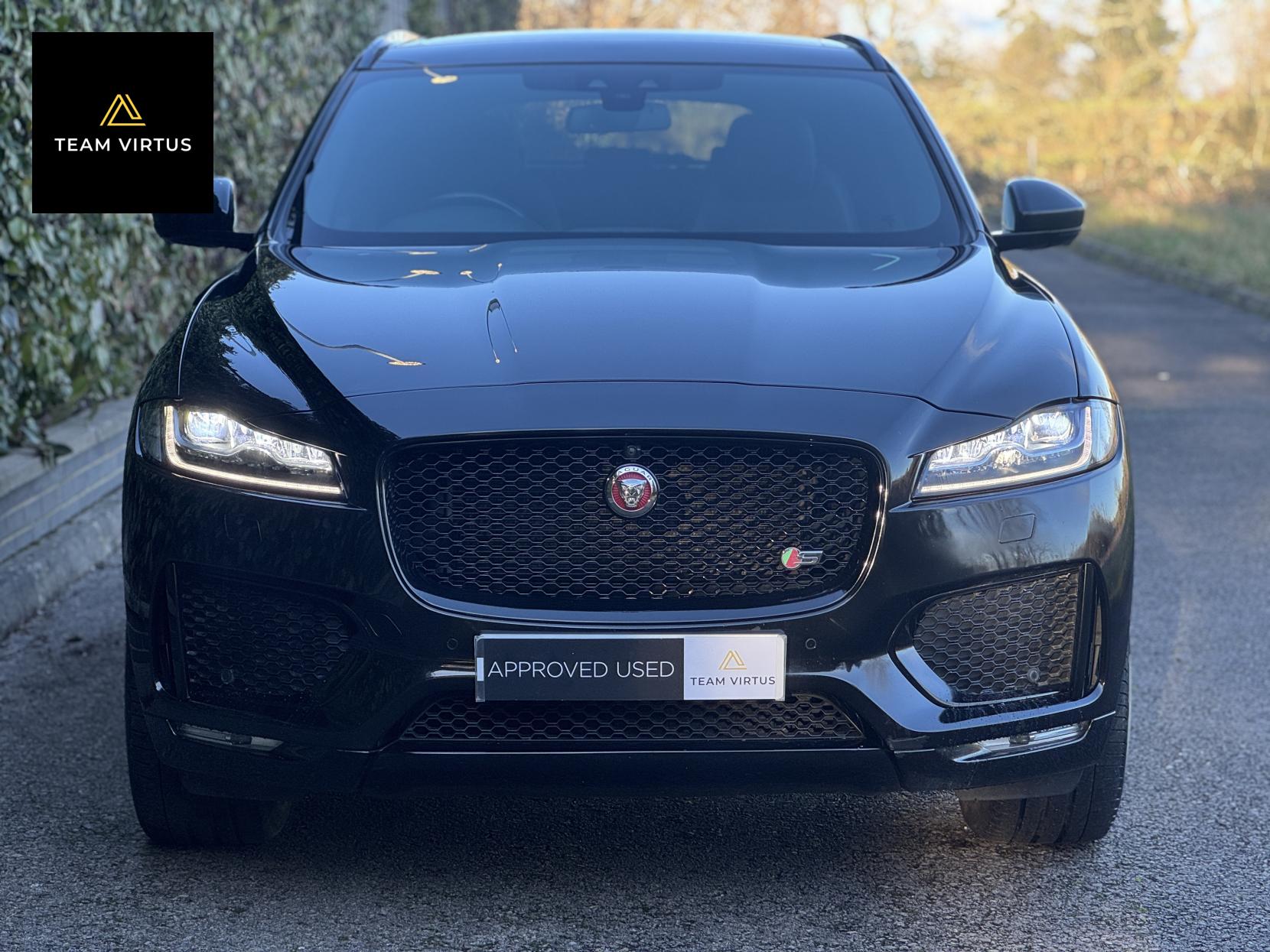 Jaguar F-PACE 3.0 V6 S SUV 5dr Petrol Auto AWD Euro 6 (s/s) (380 ps)