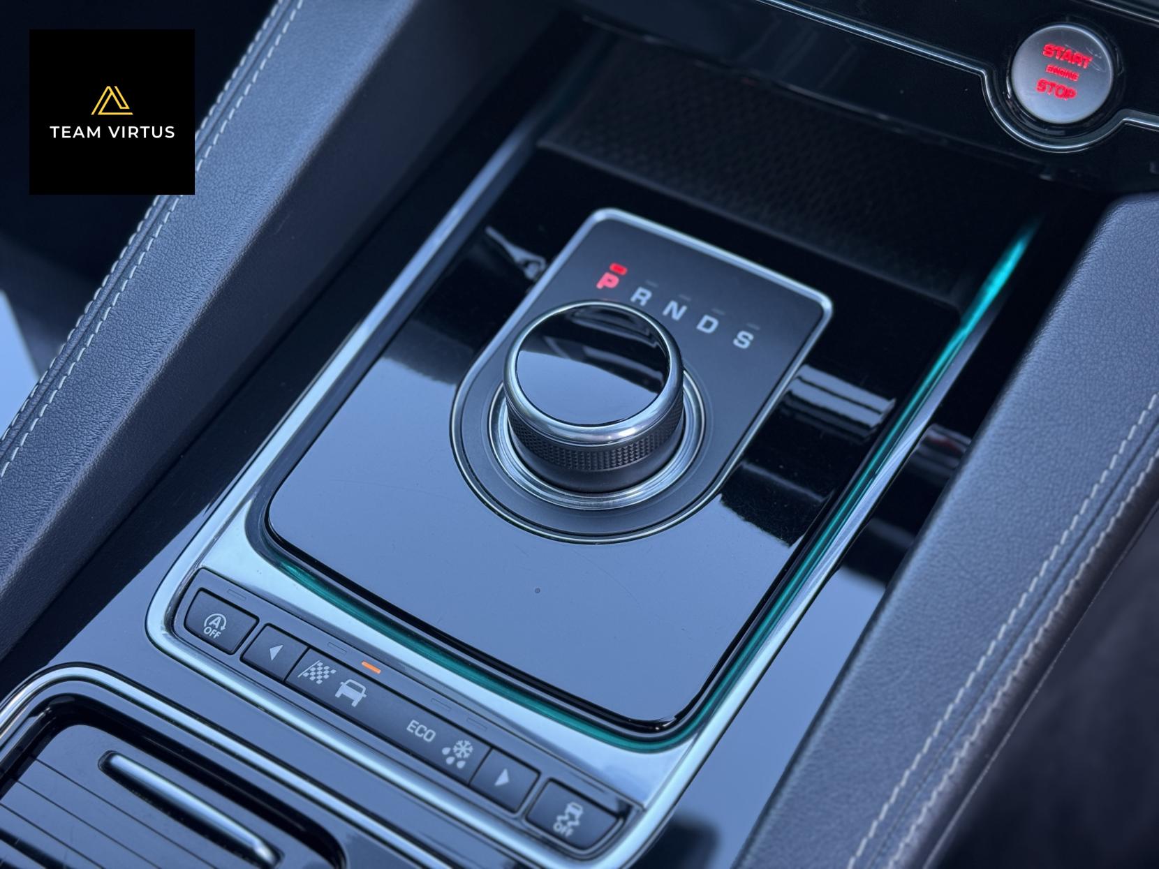 Jaguar F-PACE 3.0 V6 S SUV 5dr Petrol Auto AWD Euro 6 (s/s) (380 ps)