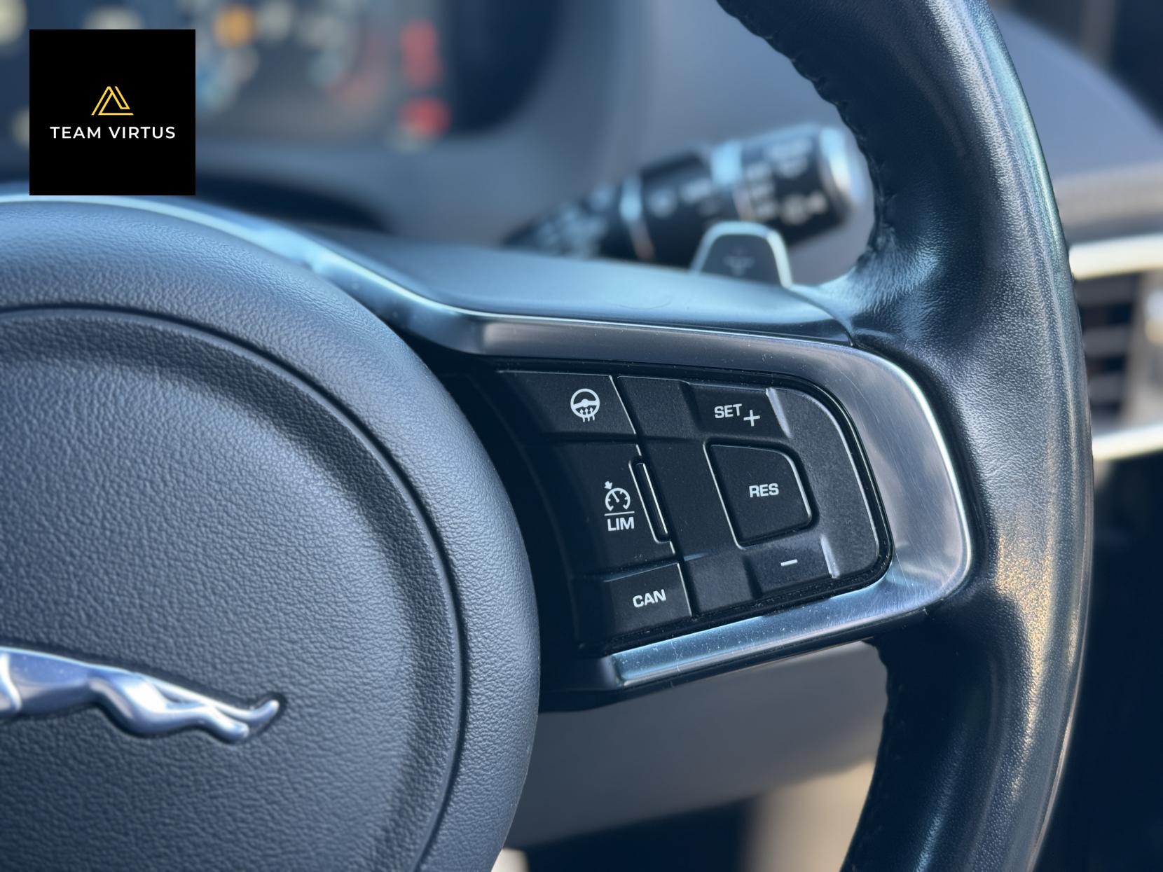 Jaguar F-PACE 3.0 V6 S SUV 5dr Petrol Auto AWD Euro 6 (s/s) (380 ps)