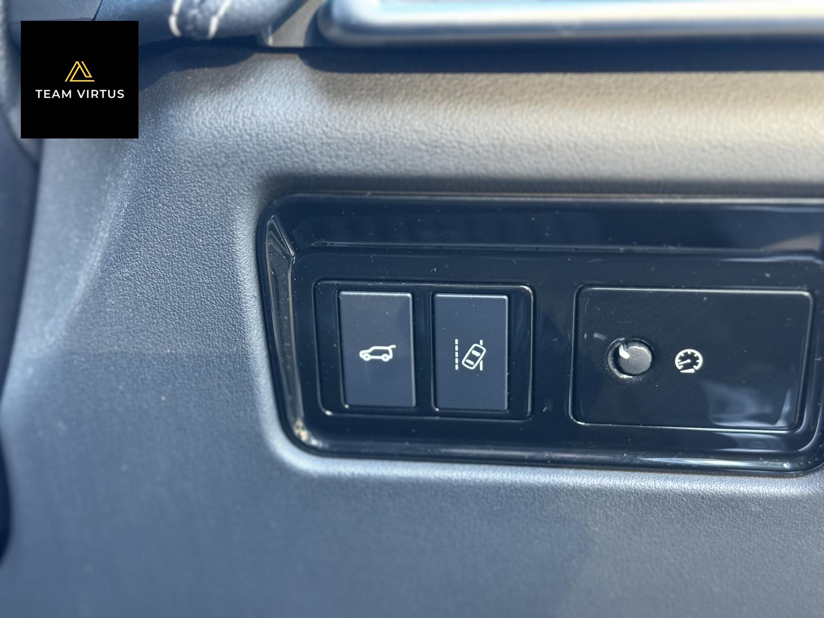 Jaguar F-PACE 3.0 V6 S SUV 5dr Petrol Auto AWD Euro 6 (s/s) (380 ps)