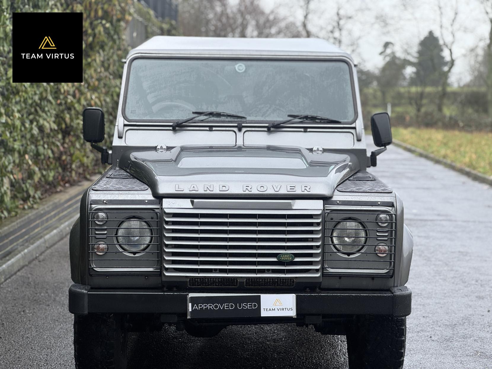 Land Rover Defender 110 2.4 TDCi XS Station Wagon 5dr Diesel Manual 4WD MWB Euro 4 (122 bhp)