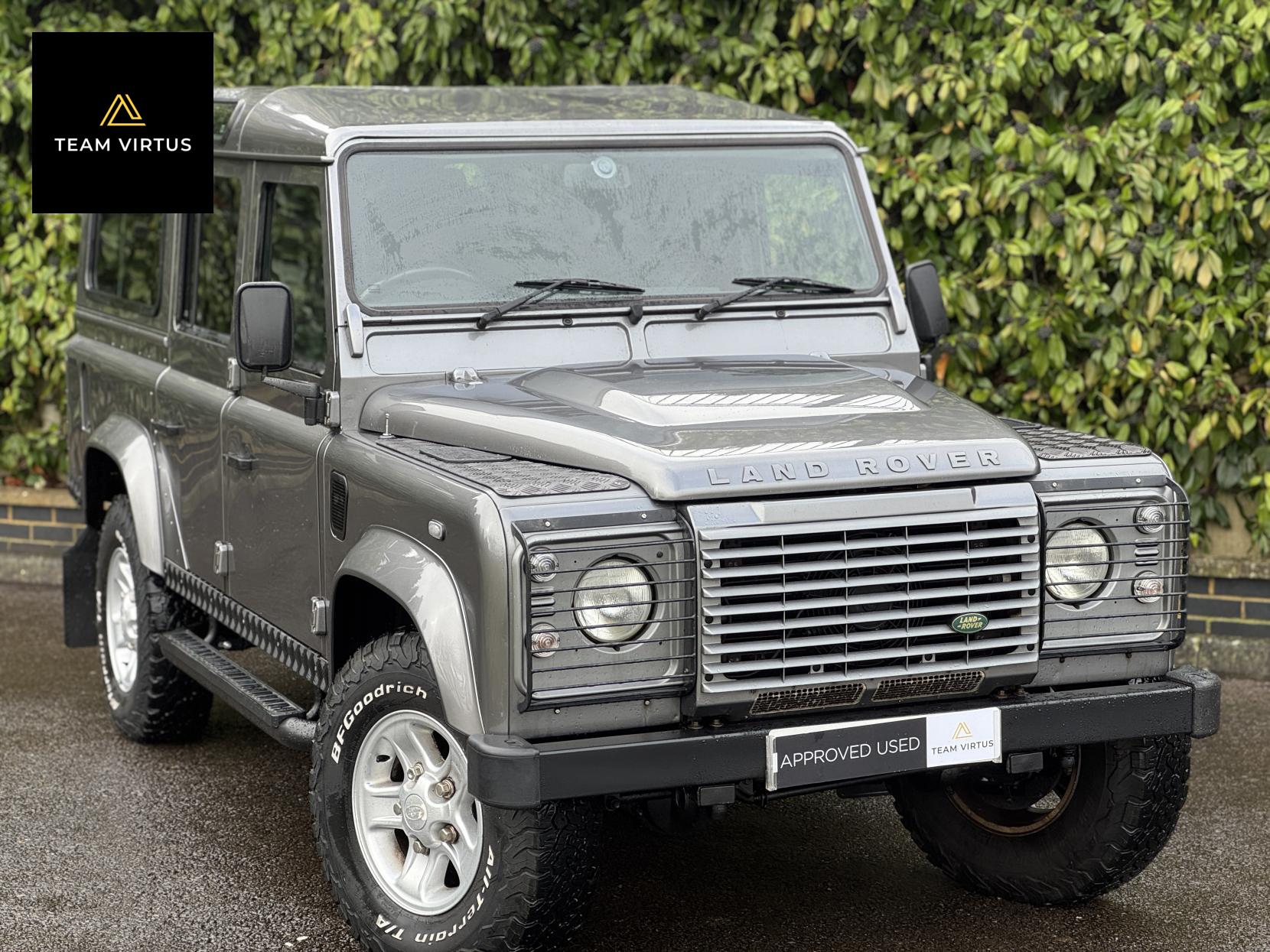 Land Rover Defender 110 2.4 TDCi XS Station Wagon 5dr Diesel Manual 4WD MWB Euro 4 (122 bhp)