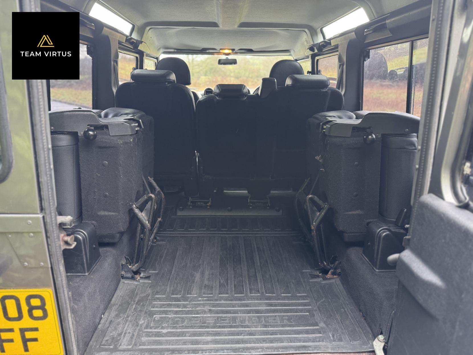 Land Rover Defender 110 2.4 TDCi XS Station Wagon 5dr Diesel Manual 4WD MWB Euro 4 (122 bhp)