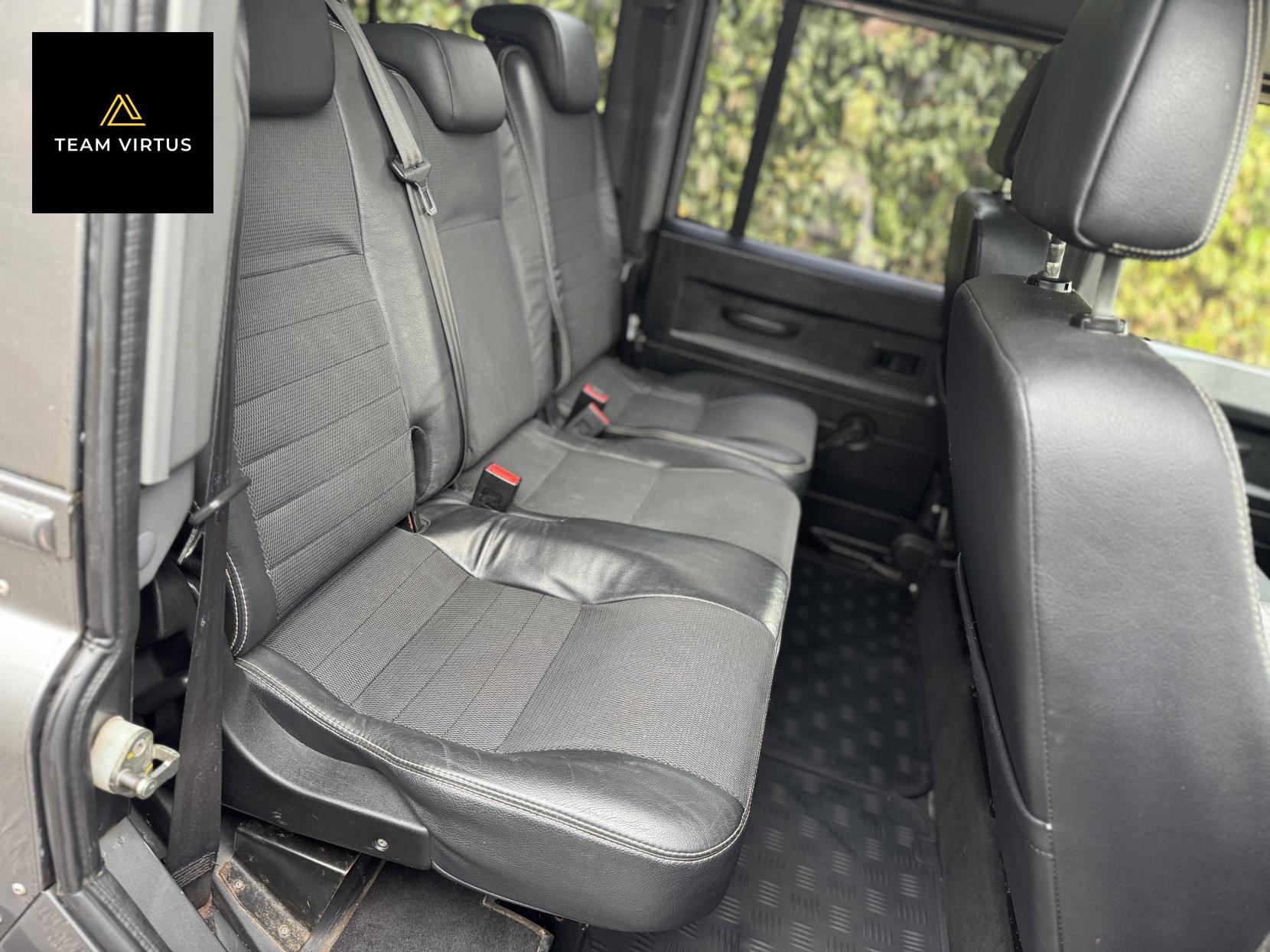 Land Rover Defender 110 2.4 TDCi XS Station Wagon 5dr Diesel Manual 4WD MWB Euro 4 (122 bhp)