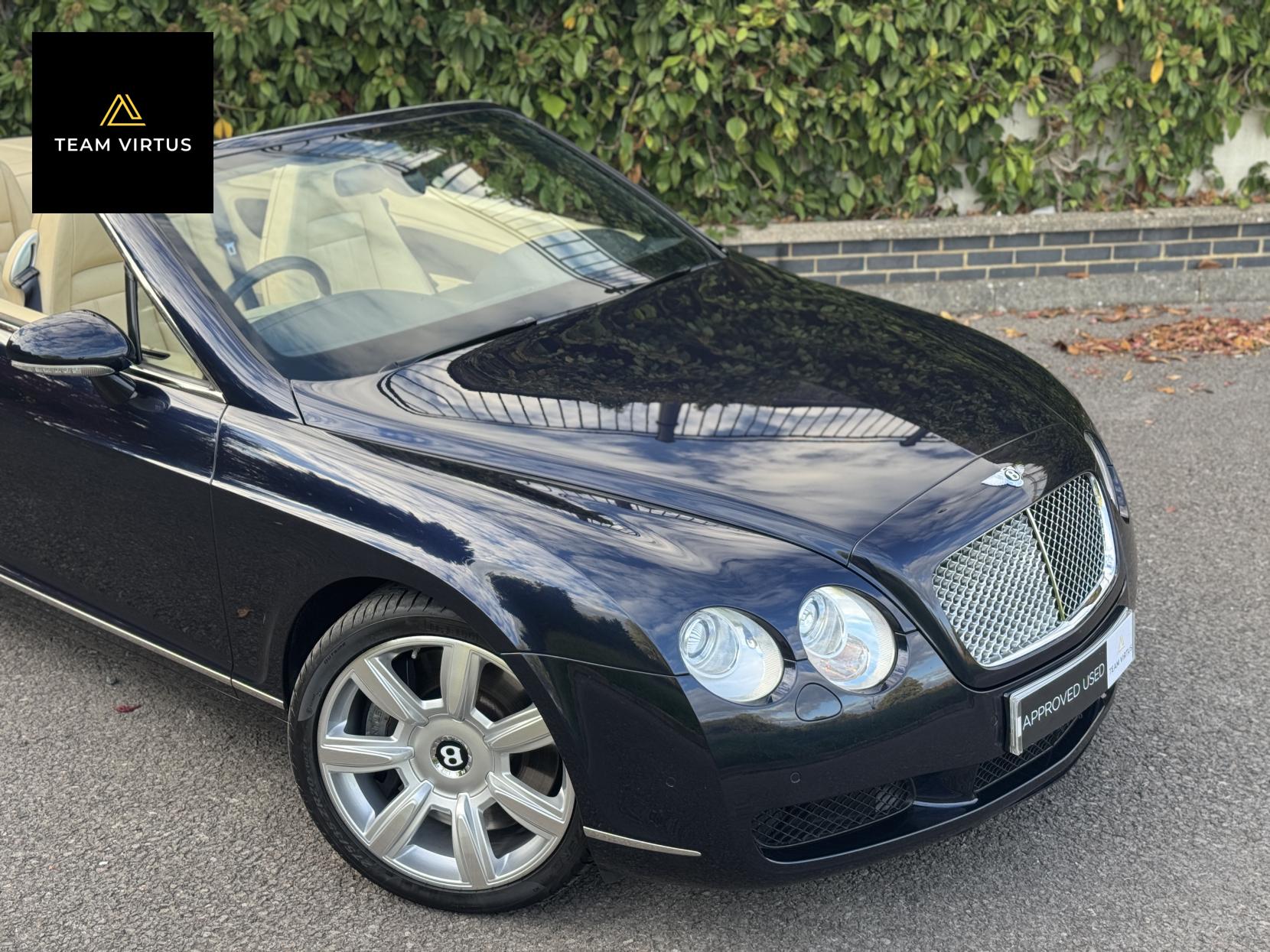 Bentley Continental 6.0 W12 GTC Convertible 2dr Petrol Auto 4WD Euro 4 (560 ps)