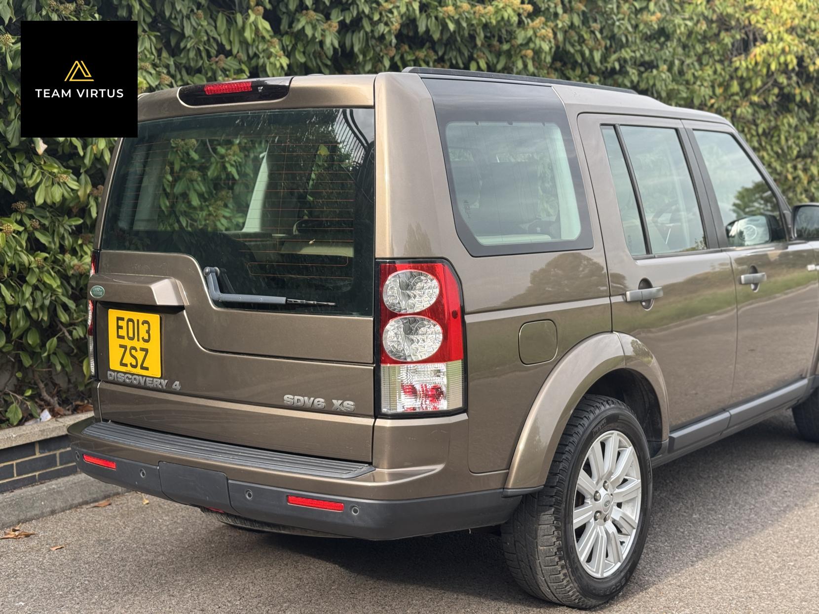 Land Rover Discovery 4 3.0 SD V6 XS SUV 5dr Diesel Auto 4WD Euro 5 (255 bhp)