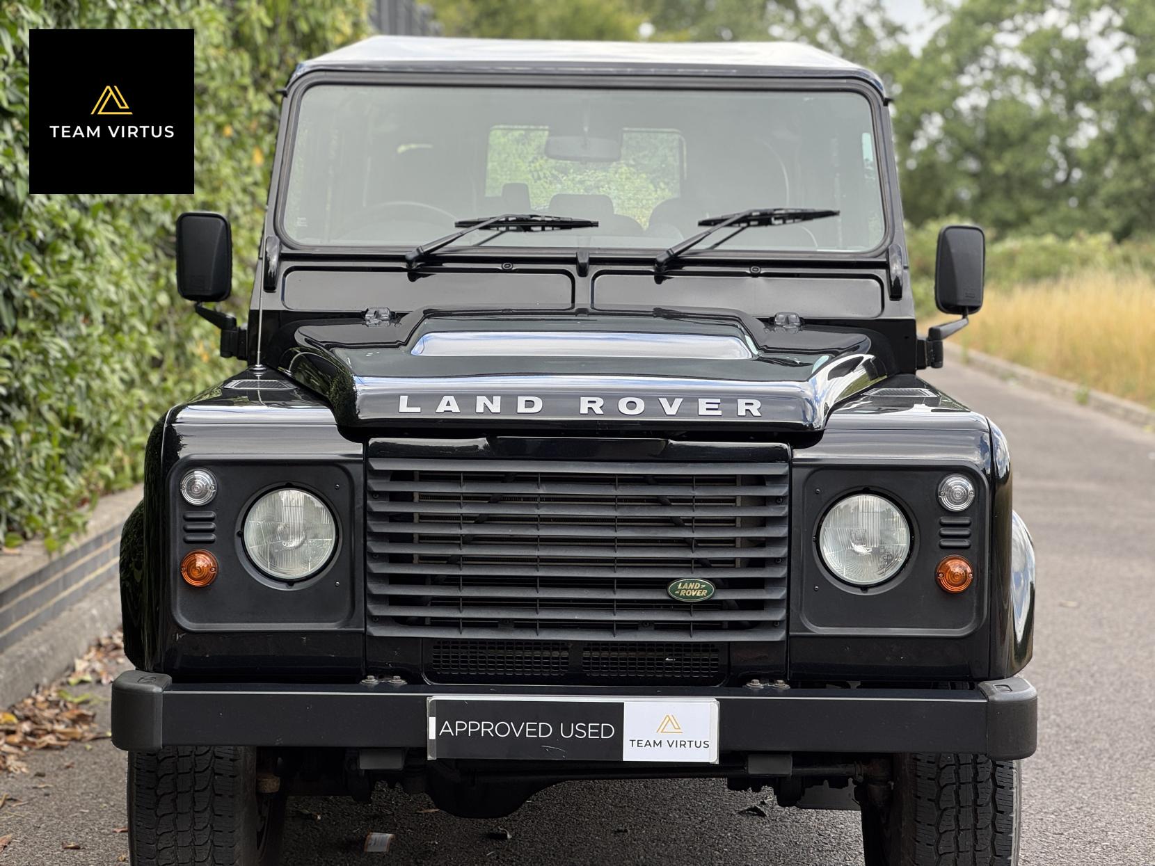 Land Rover Defender 110 2.4 TDCi County Station Wagon 5dr Diesel Manual 4WD MWB Euro 4 (122 bhp)