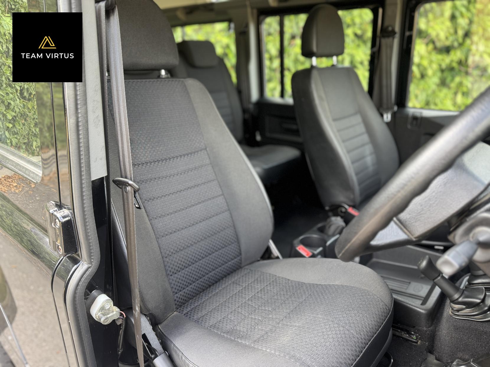 Land Rover Defender 110 2.4 TDCi County Station Wagon 5dr Diesel Manual 4WD MWB Euro 4 (122 bhp)