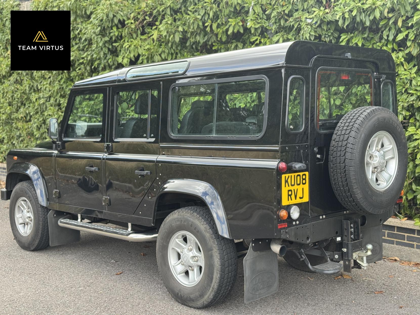 Land Rover Defender 110 2.4 TDCi County Station Wagon 5dr Diesel Manual 4WD MWB Euro 4 (122 bhp)