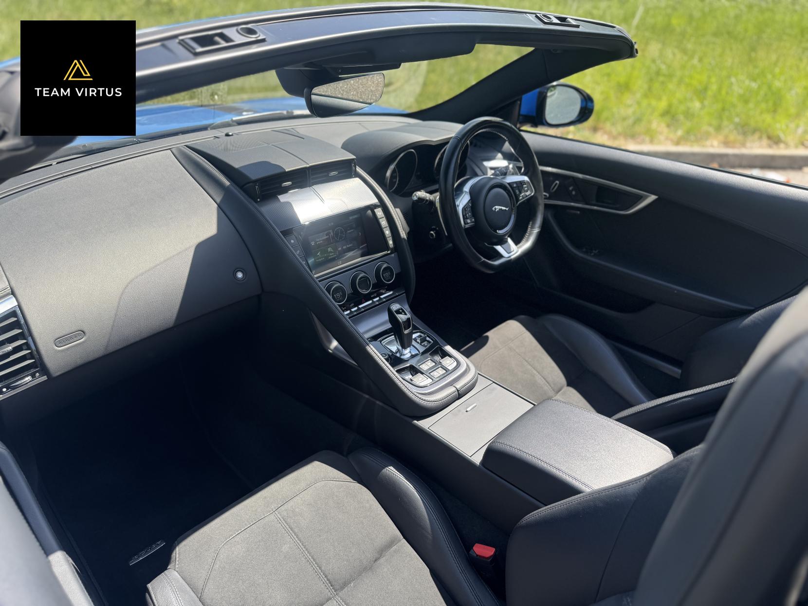 Jaguar F-Type 3.0 V6 R-Dynamic Convertible 2dr Petrol Auto Euro 6 (s/s) (380 ps)