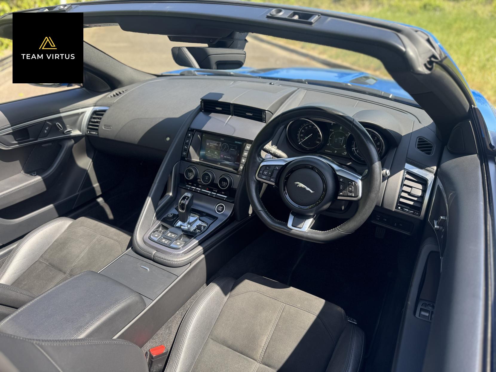 Jaguar F-Type 3.0 V6 R-Dynamic Convertible 2dr Petrol Auto Euro 6 (s/s) (380 ps)