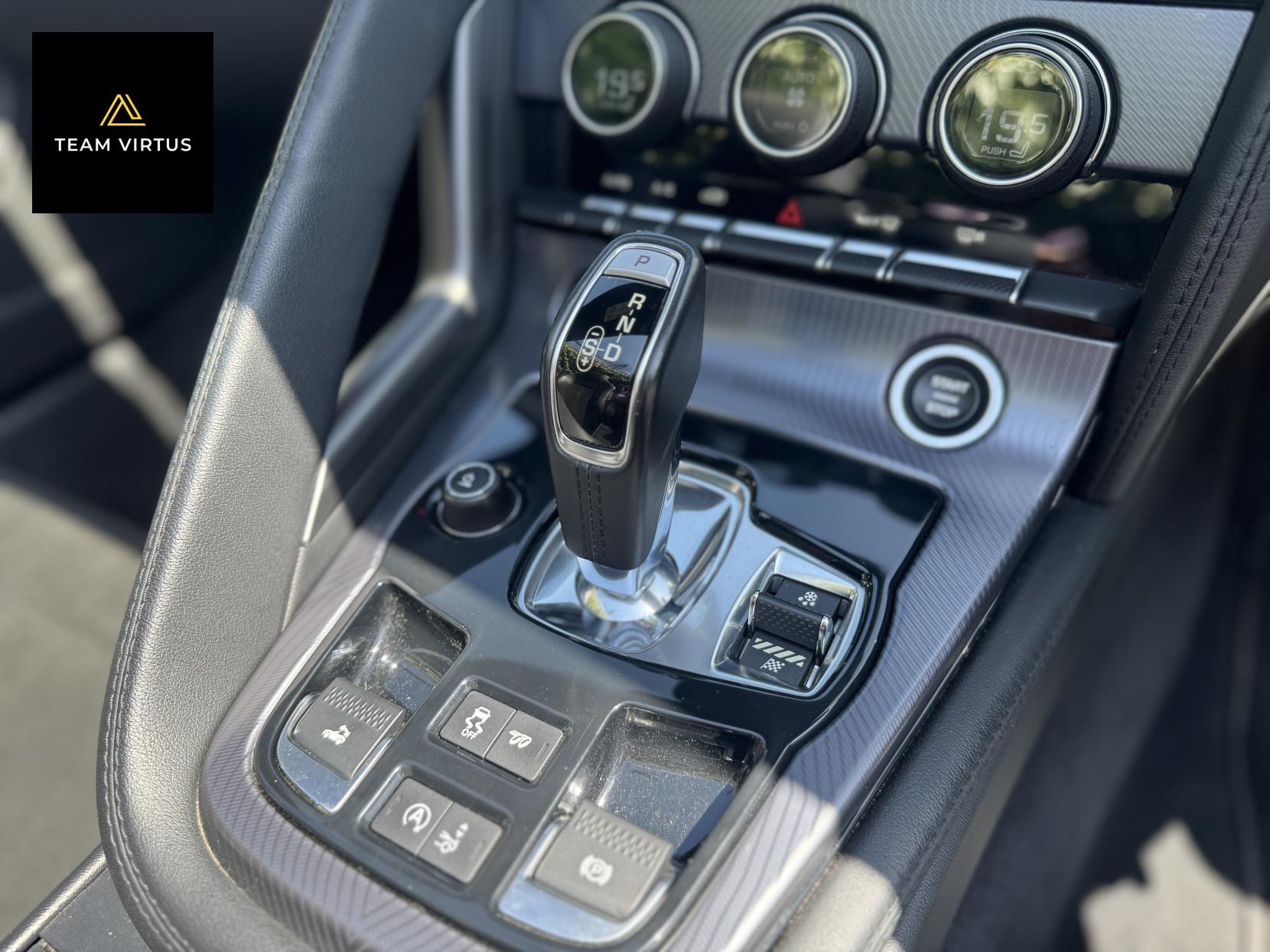 Jaguar F-Type 3.0 V6 R-Dynamic Convertible 2dr Petrol Auto Euro 6 (s/s) (380 ps)
