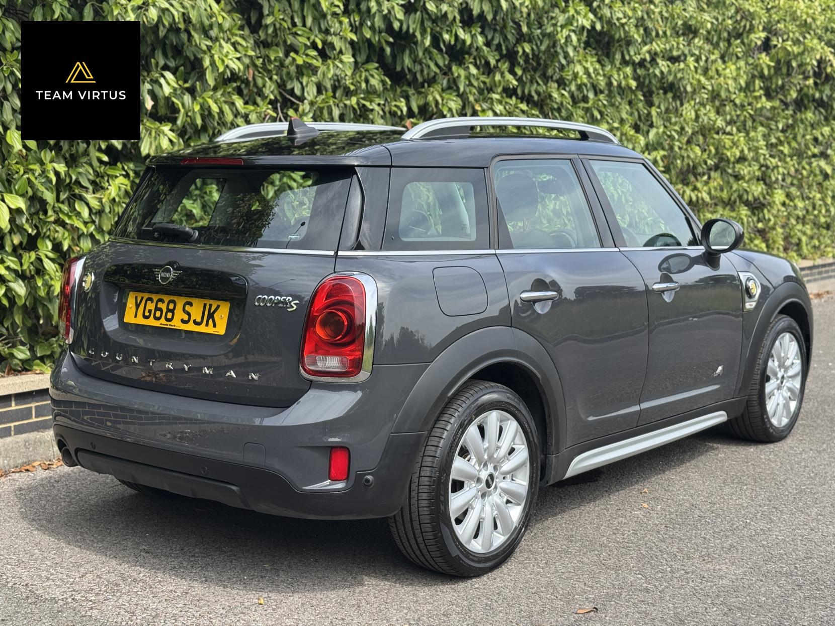MINI Countryman 1.5 7.6kWh GPF Cooper SE SUV 5dr Petrol Plug-in Hybrid Auto ALL4 Euro 6 (s/s) (224 ps)