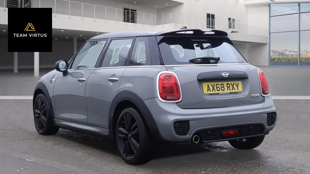 MINI Hatch 1.5 Cooper Sport Hatchback 5dr Petrol Manual Euro 6 (s/s) (136 ps)