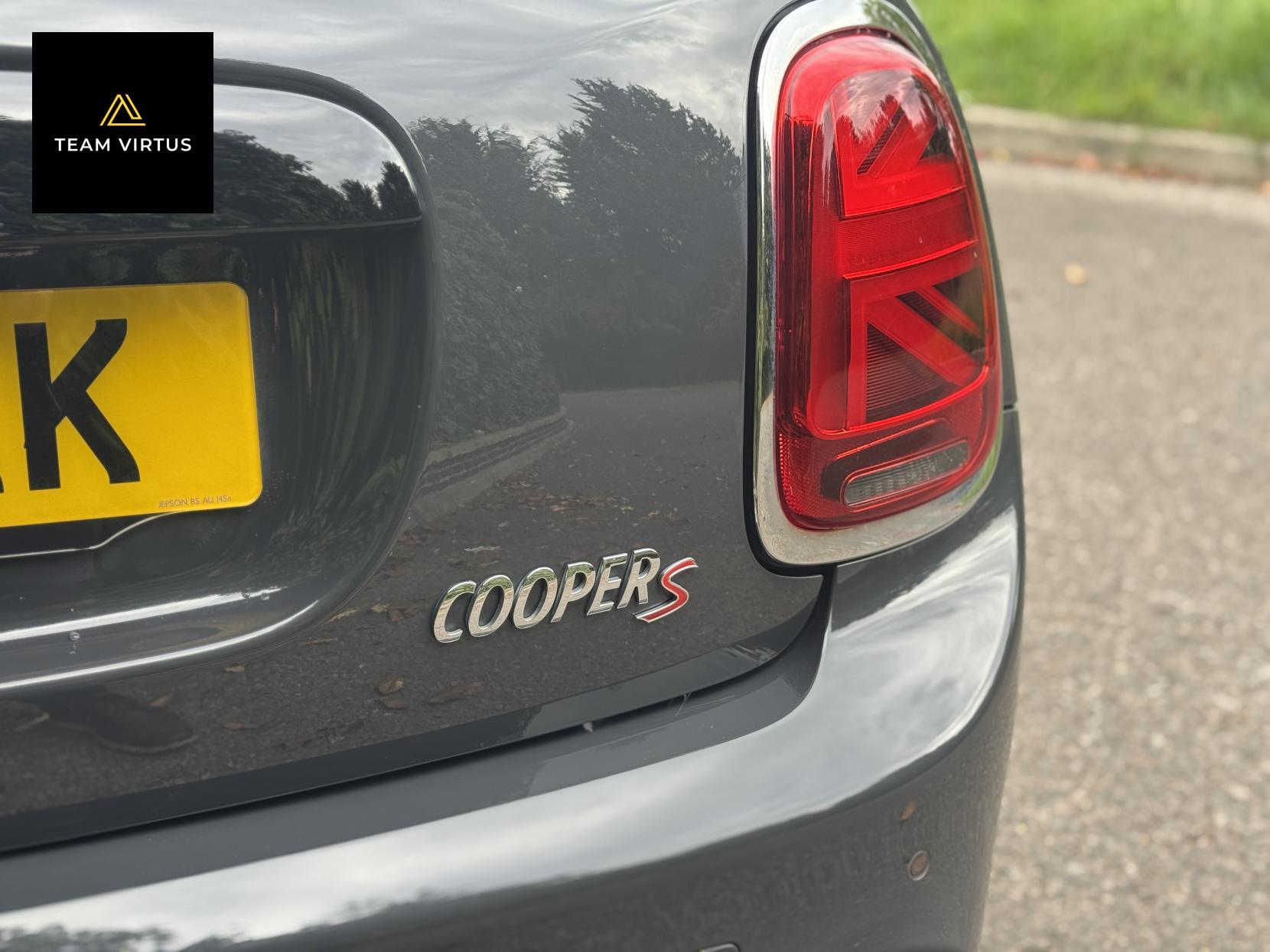 MINI Hatch 2.0 Cooper S Hatchback 5dr Petrol Manual Euro 6 (s/s) (192 ps)