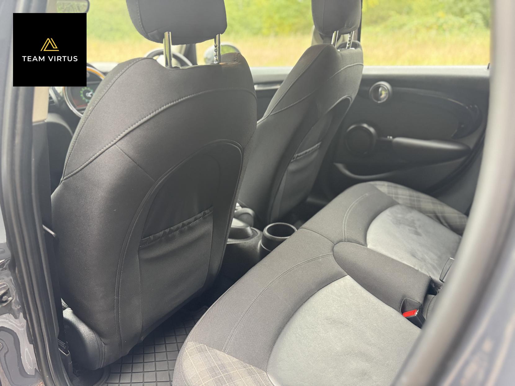 MINI Hatch 2.0 Cooper S Hatchback 5dr Petrol Manual Euro 6 (s/s) (192 ps)