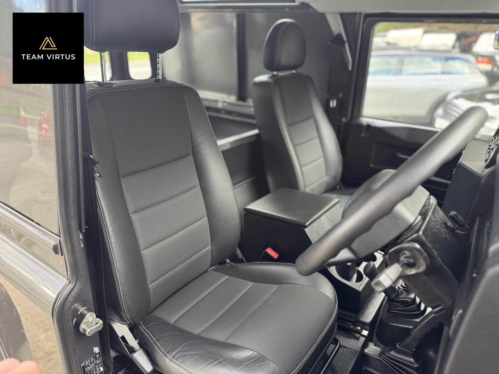 Land Rover Defender 90 2.2 TDCi XS Hard Top SUV 3dr Diesel Manual 4WD SWB Euro 5 (122 ps)