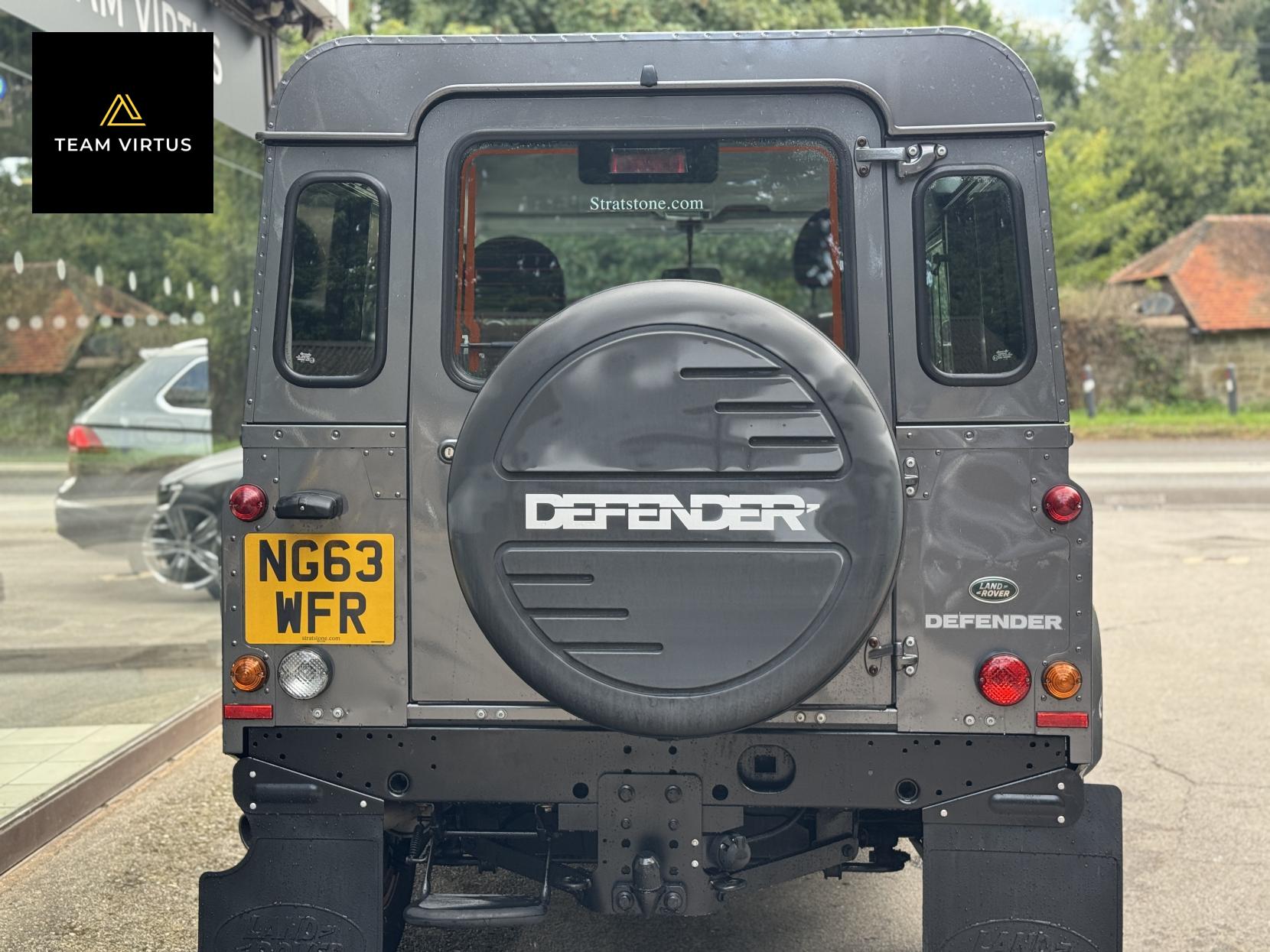 Land Rover Defender 90 2.2 TDCi XS Hard Top SUV 3dr Diesel Manual 4WD SWB Euro 5 (122 ps)