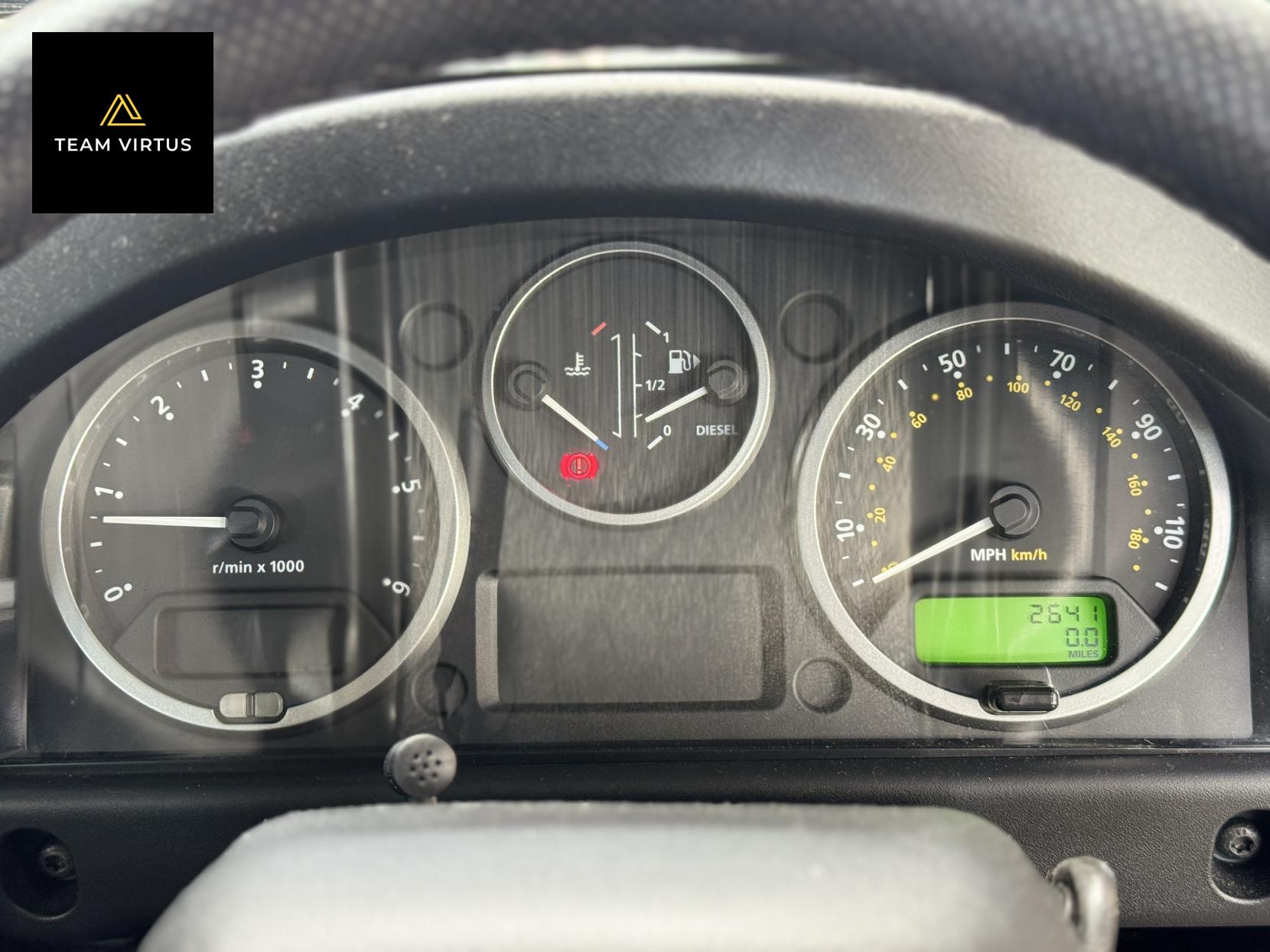 Land Rover Defender 90 2.2 TDCi XS Hard Top SUV 3dr Diesel Manual 4WD SWB Euro 5 (122 ps)