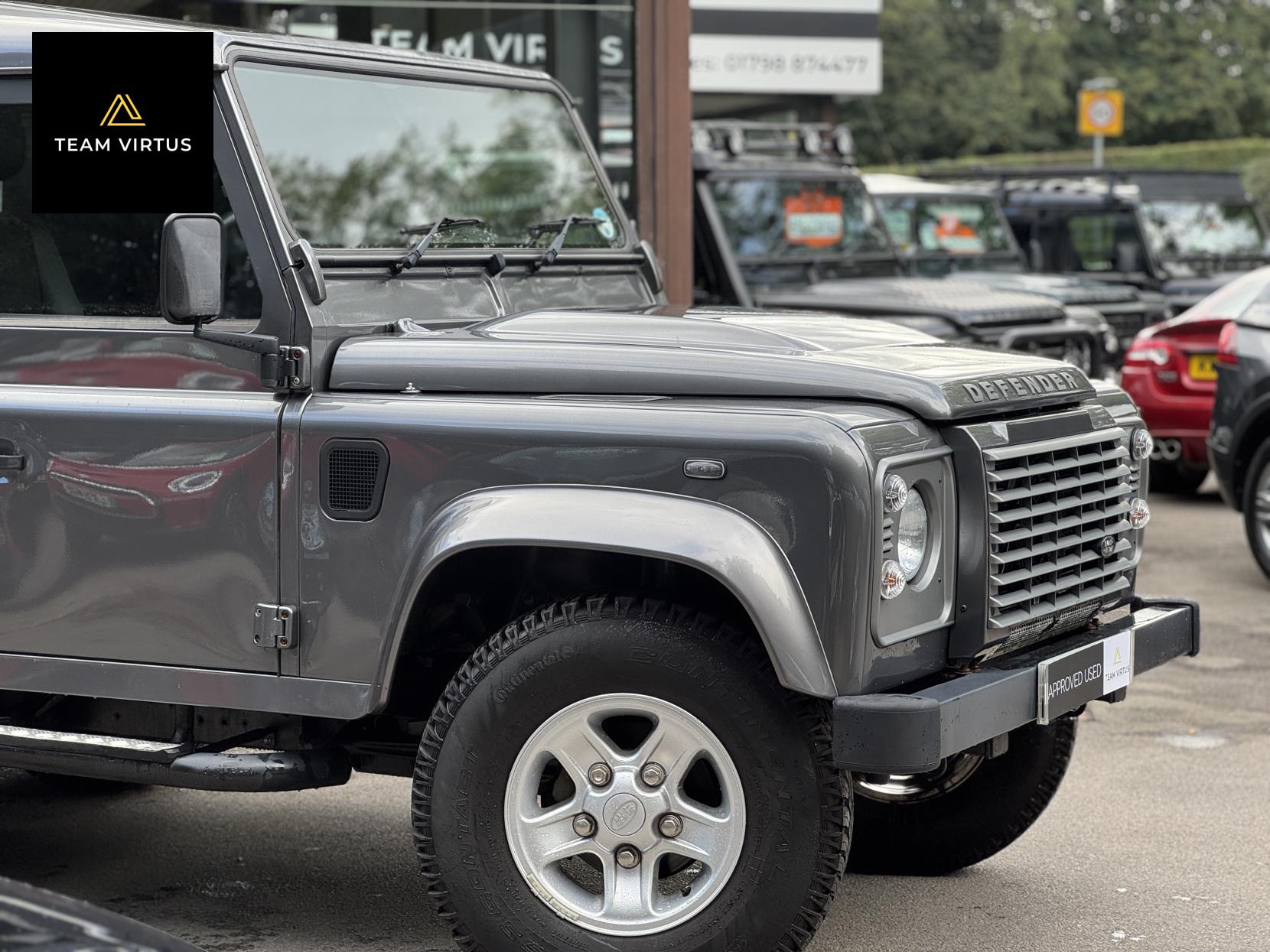 Land Rover Defender 90 2.2 TDCi XS Hard Top SUV 3dr Diesel Manual 4WD SWB Euro 5 (122 ps)