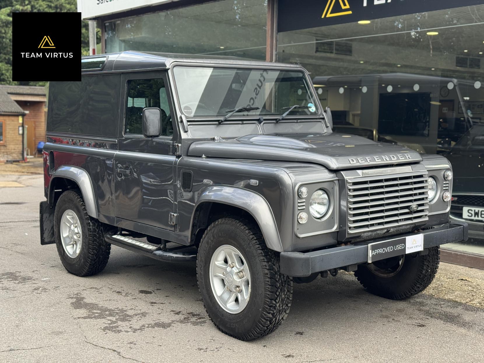 Land Rover Defender 90 2.2 TDCi XS Hard Top SUV 3dr Diesel Manual 4WD SWB Euro 5 (122 ps)