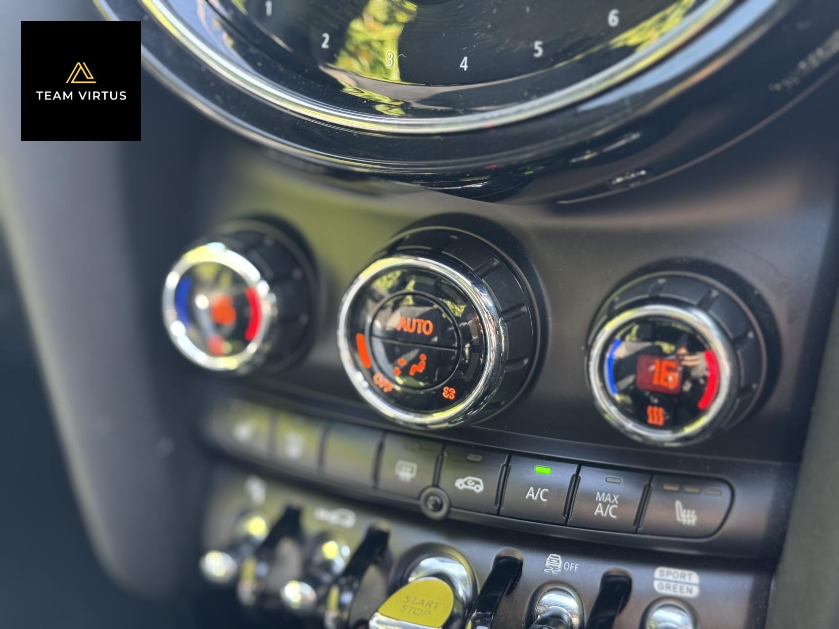MINI Electric Hatch Cooper SE 32.6kWh Level 3 Hatchback 3dr Electric Auto (184 ps)