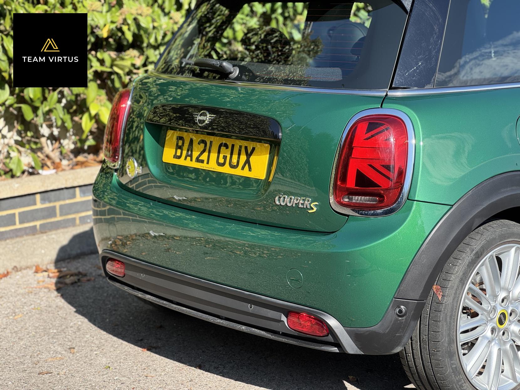 MINI Electric Hatch Cooper SE 32.6kWh Level 3 Hatchback 3dr Electric Auto (184 ps)