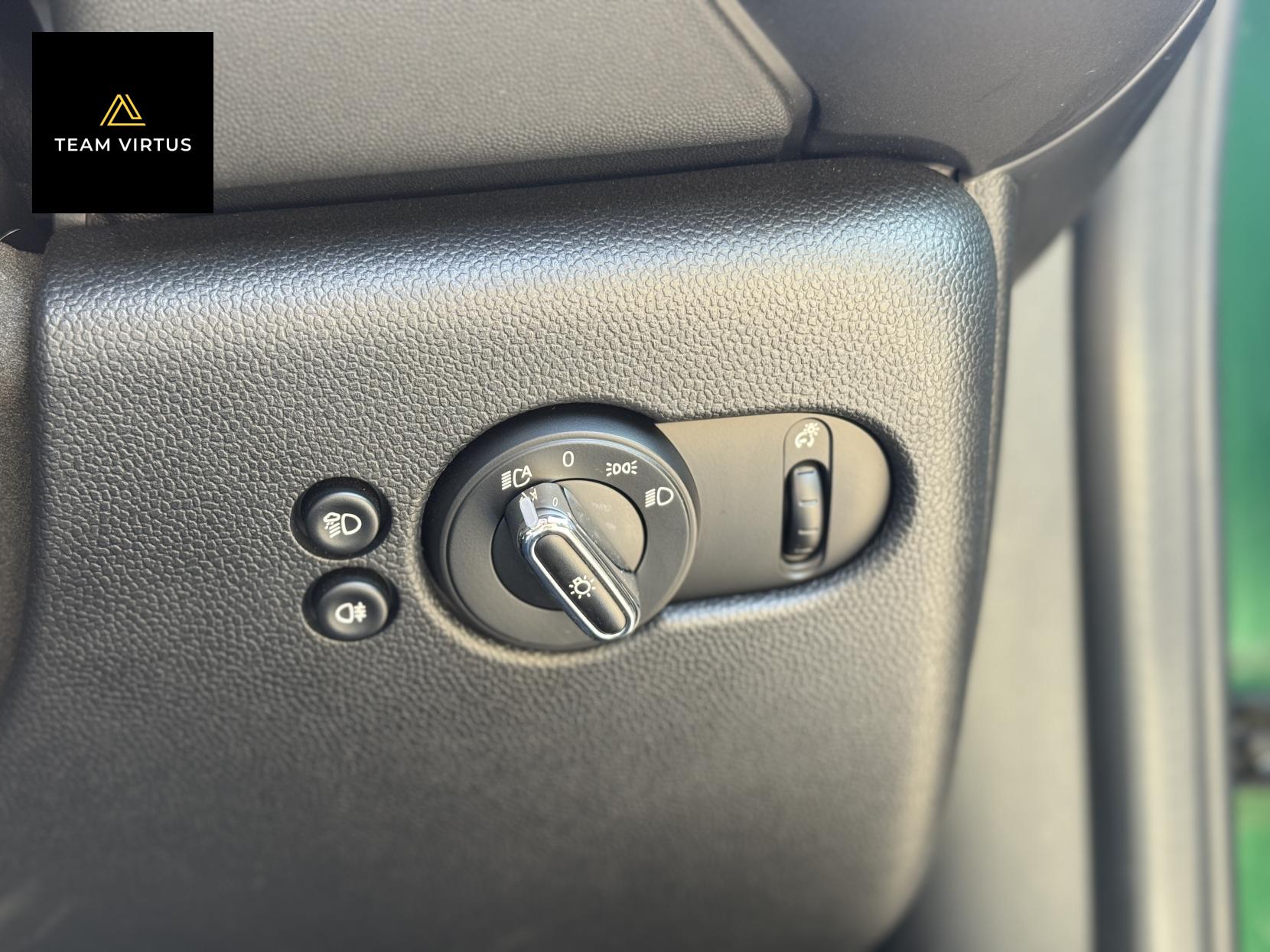 MINI Electric Hatch Cooper SE 32.6kWh Level 3 Hatchback 3dr Electric Auto (184 ps)